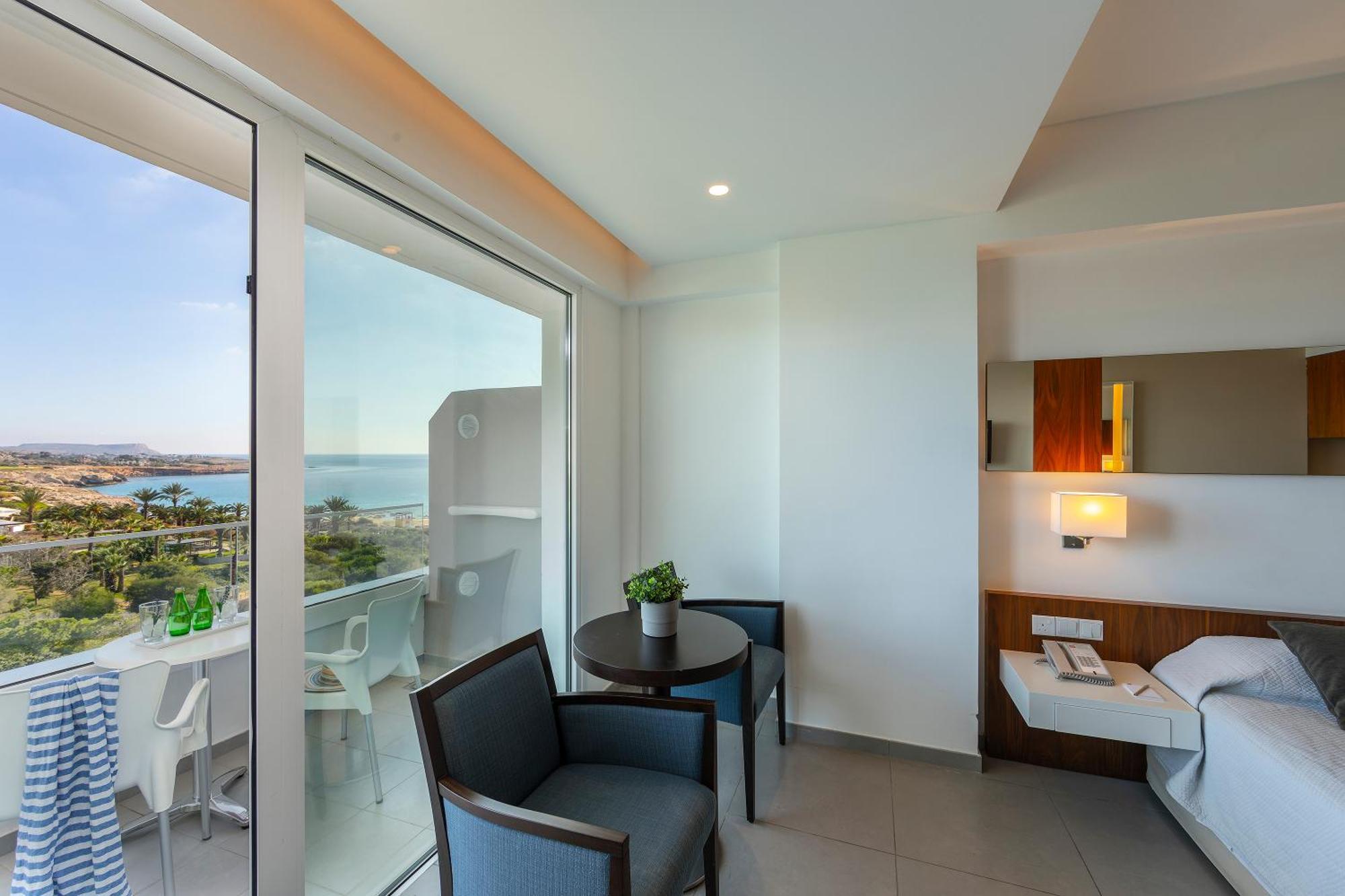 Superior Room Side Sea View
