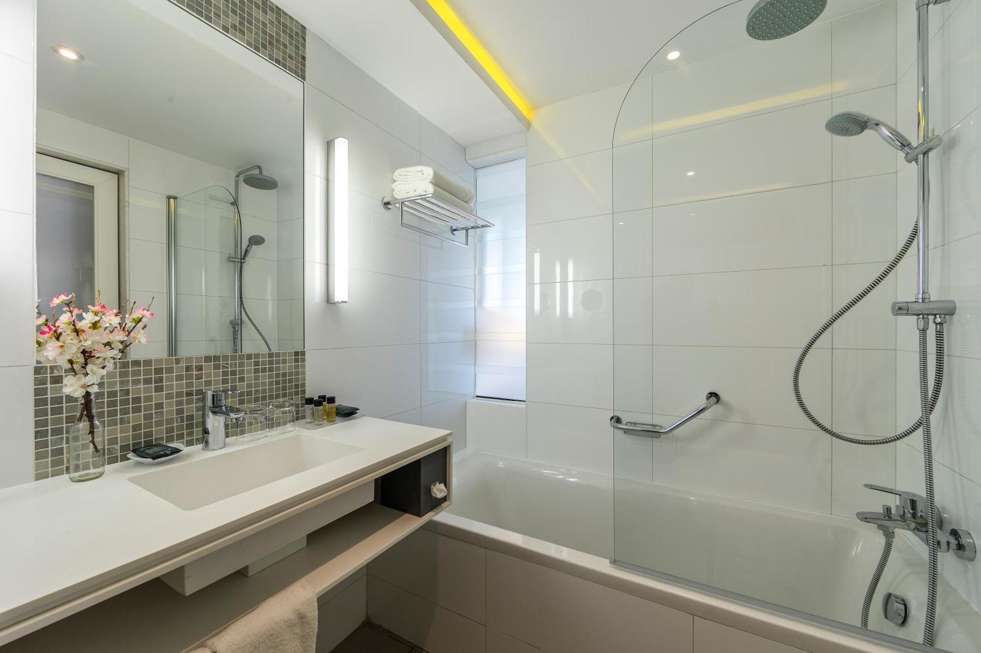 Superior Room Inland View