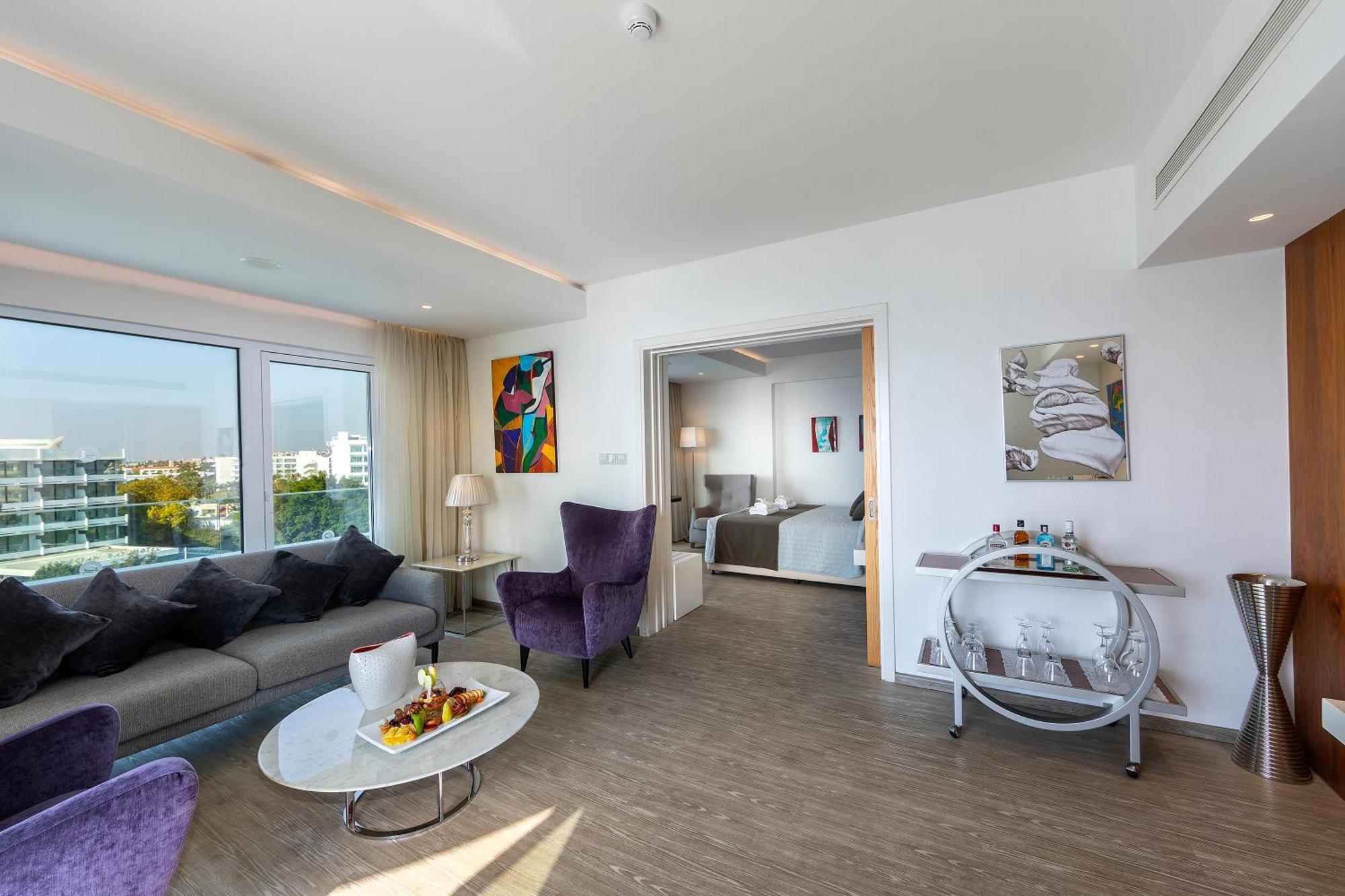 Grand Suite Sea View Outdoor Whirlpool