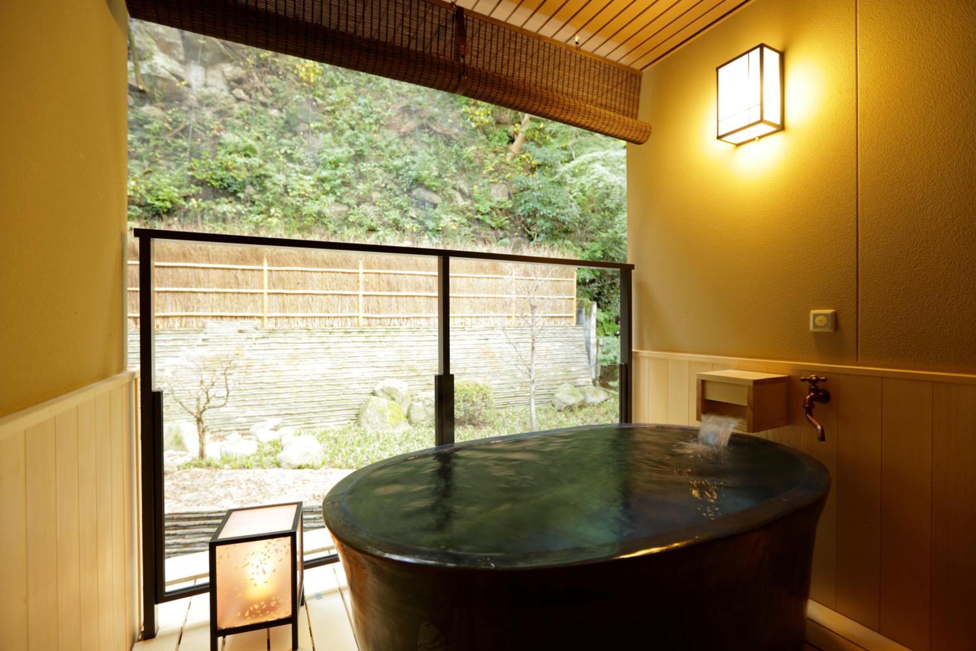 Deluxe Double Room Open-Air Bath Massage Chair
