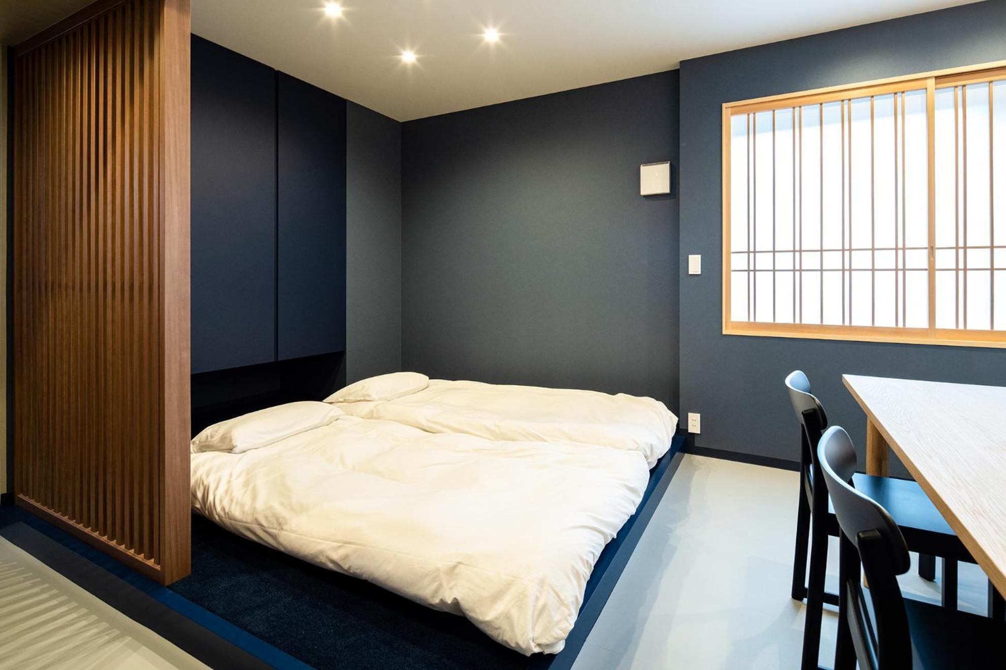 Premier Family One-Bedroom Apartment