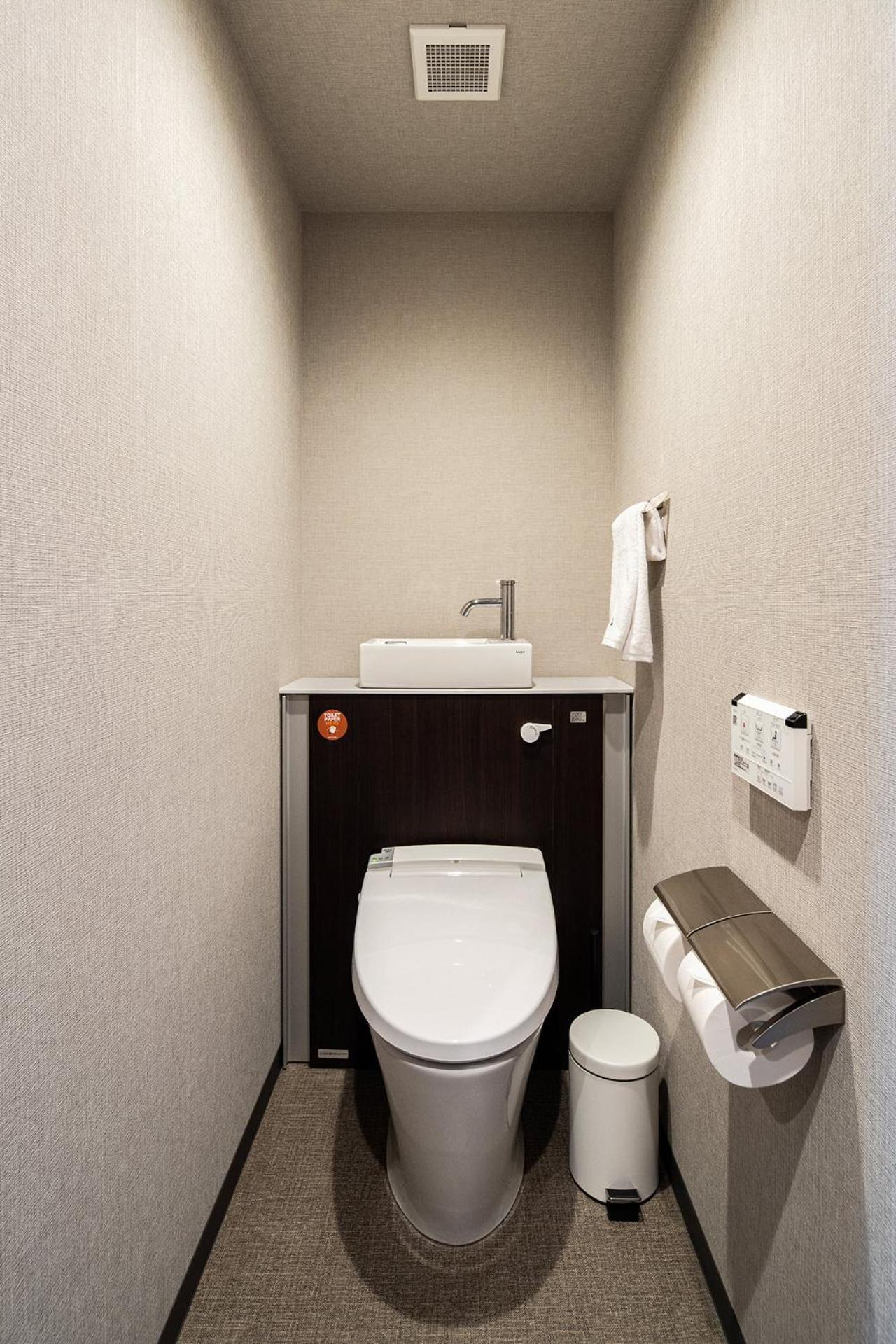 Premier One-Bedroom Apartment