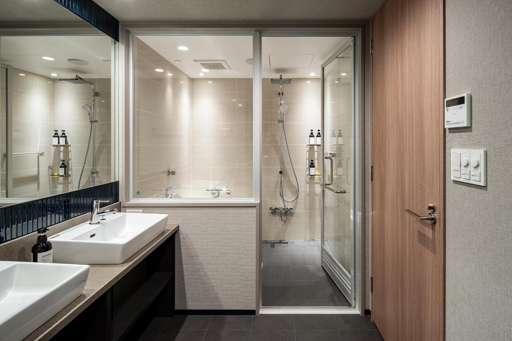 Premier One-Bedroom Apartment