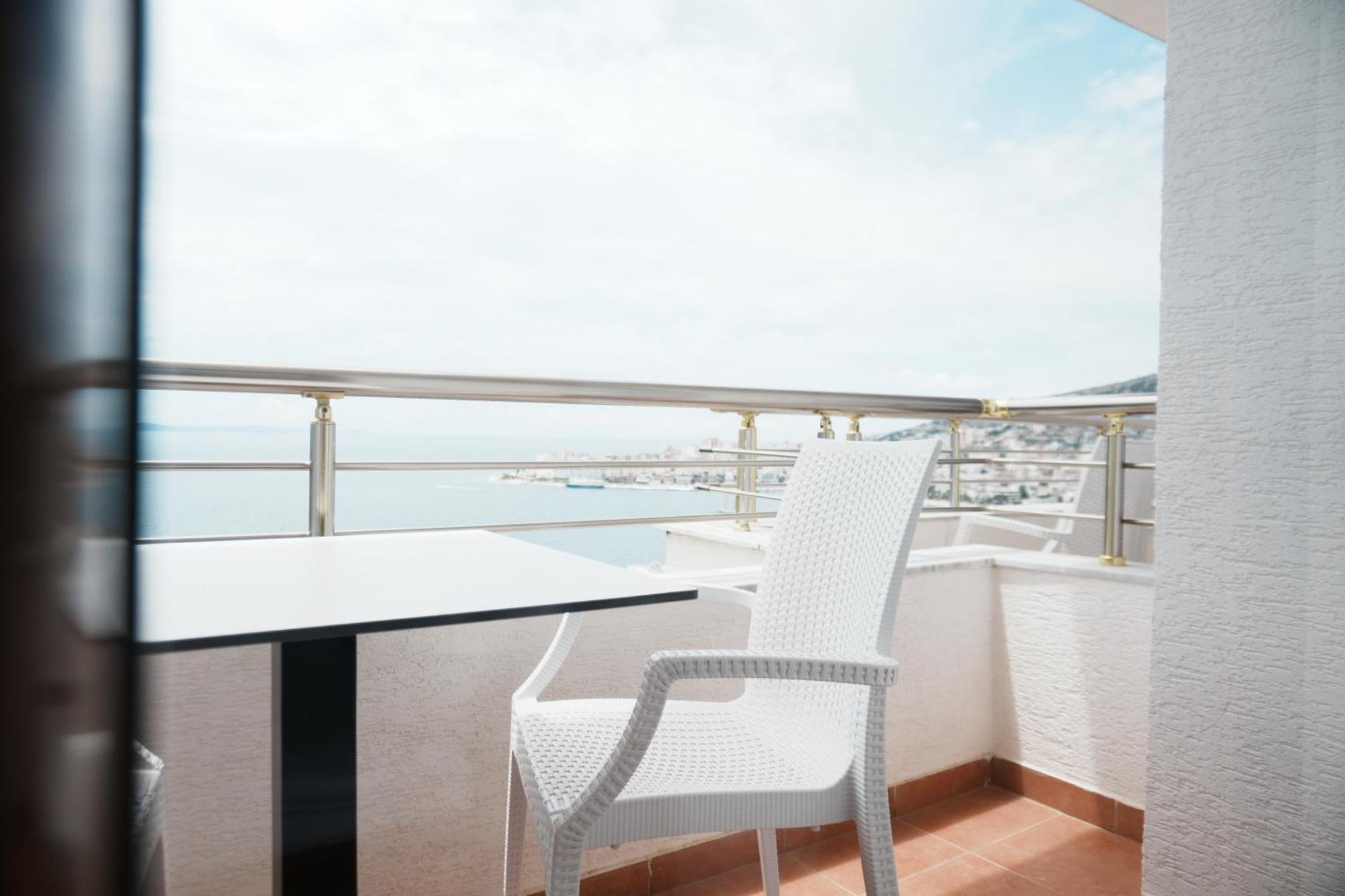 Habitación Triple Deluxe con vistas a la ciudad