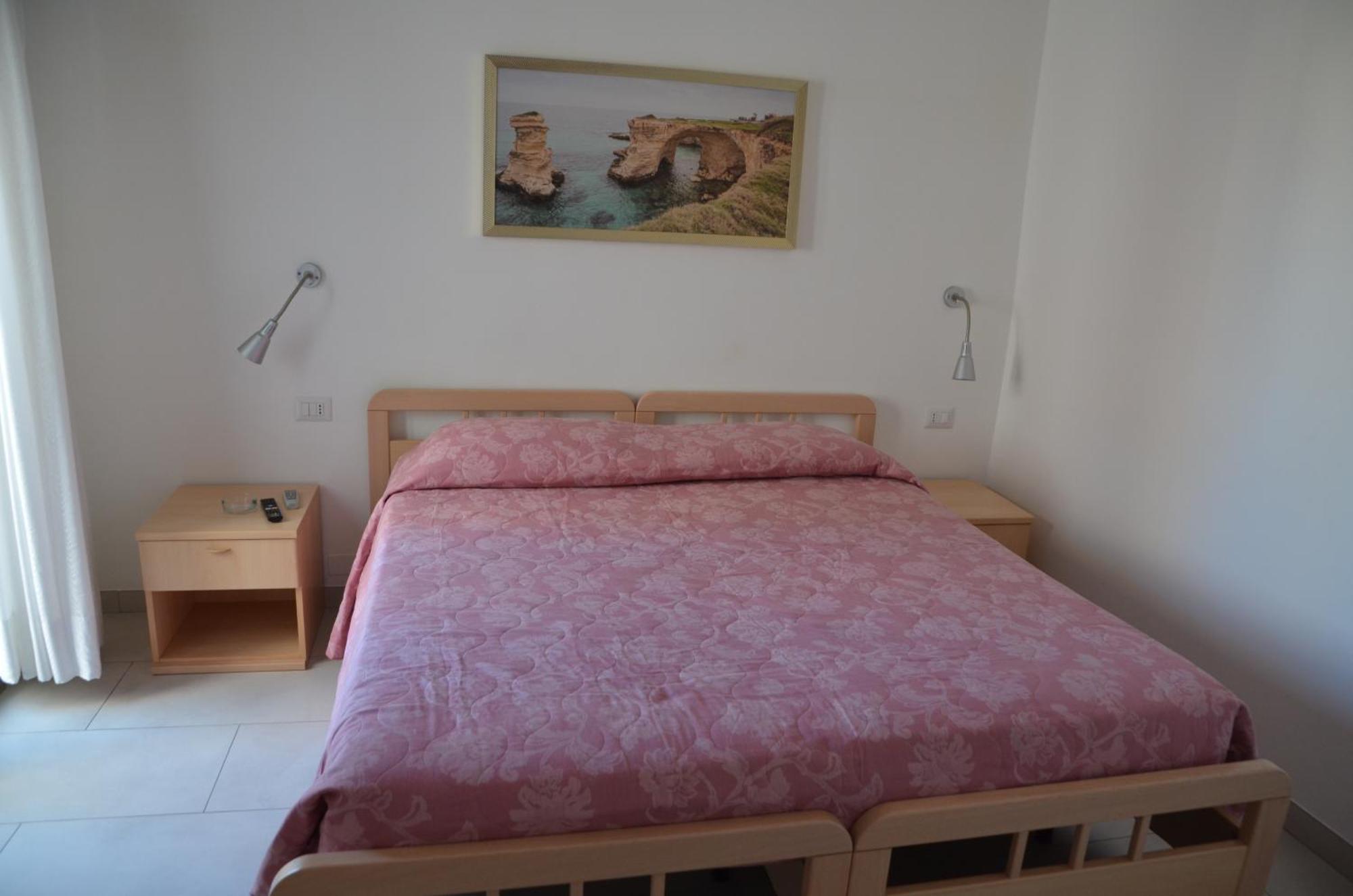 Double Room,1592070353:JPEG