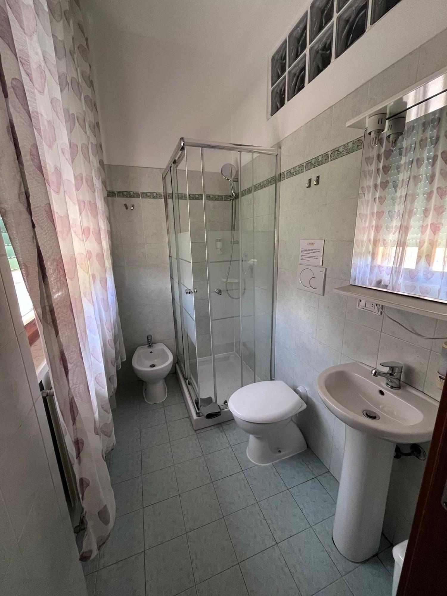 Quadruple Room Private Bathroom