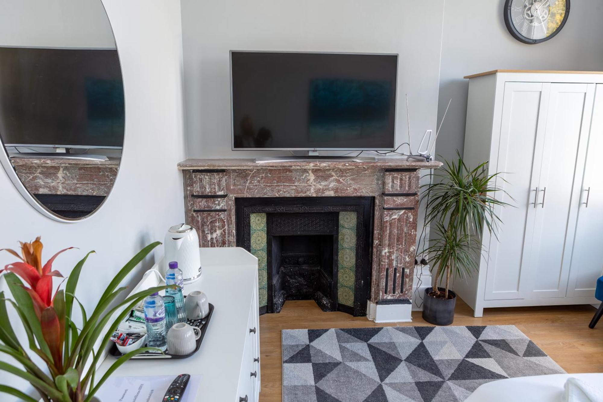 Superior King Room