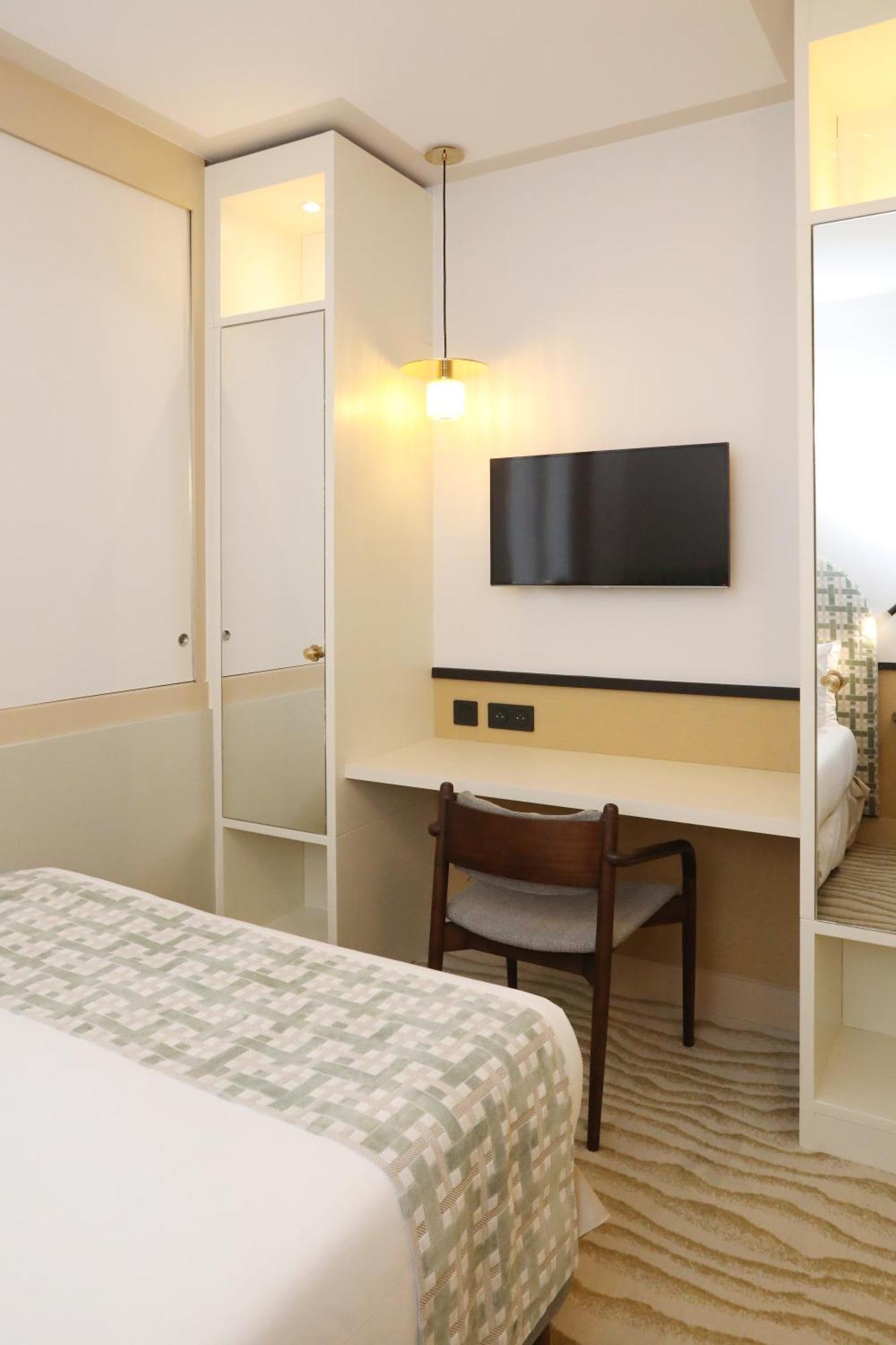 Small Classic Double Room