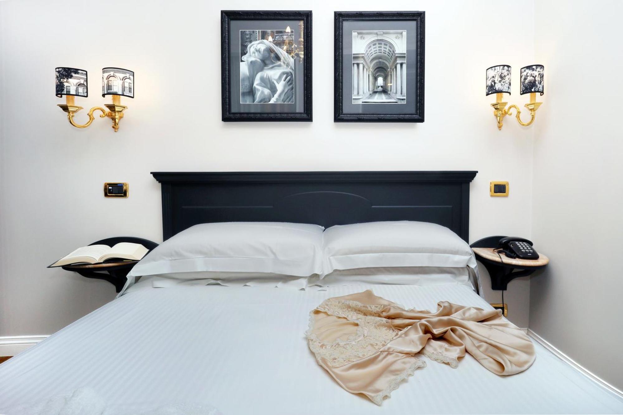 Small Double Room,1594671422:JPEG