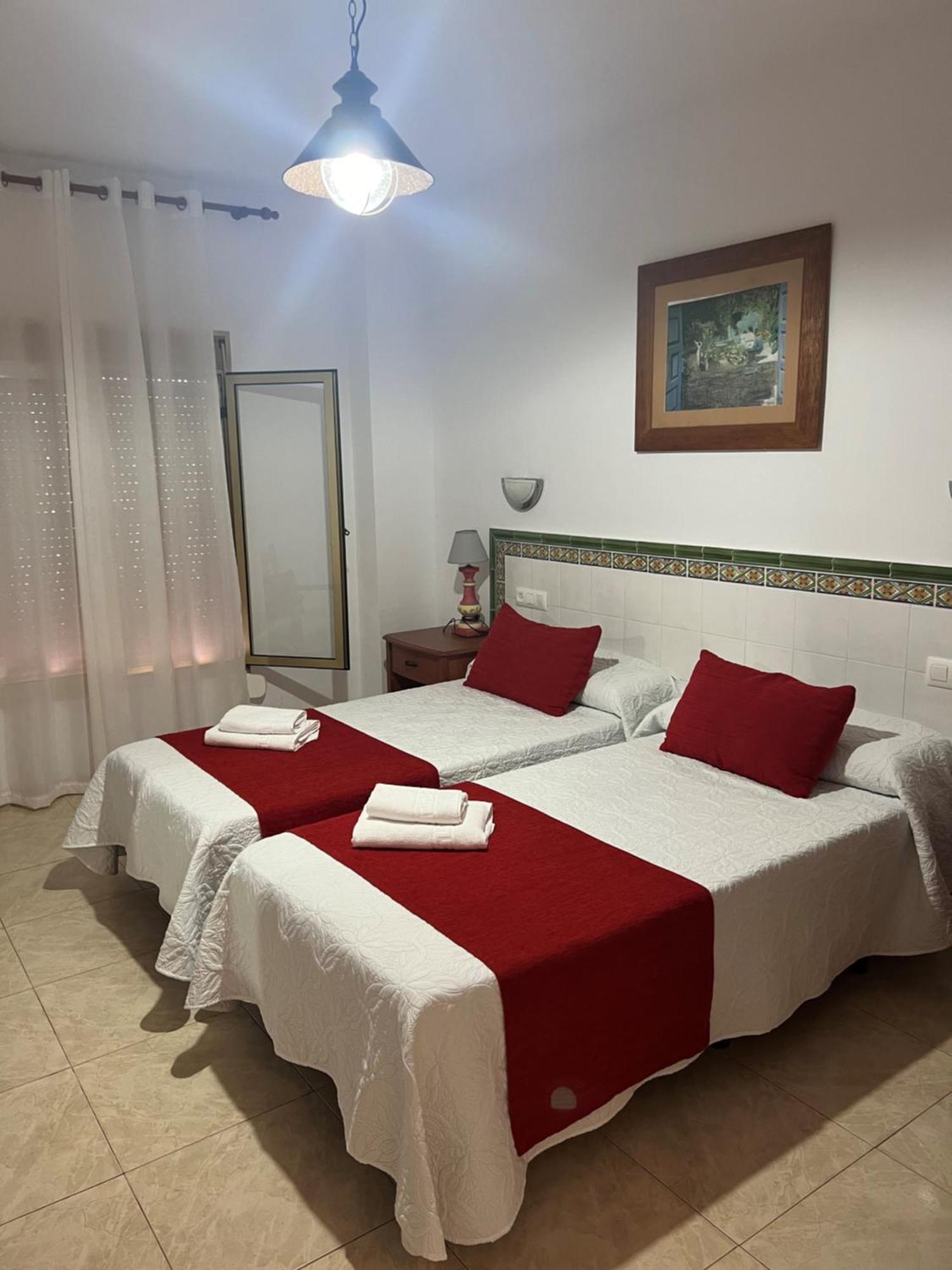 Standard Twin Room,1594690738:JPEG