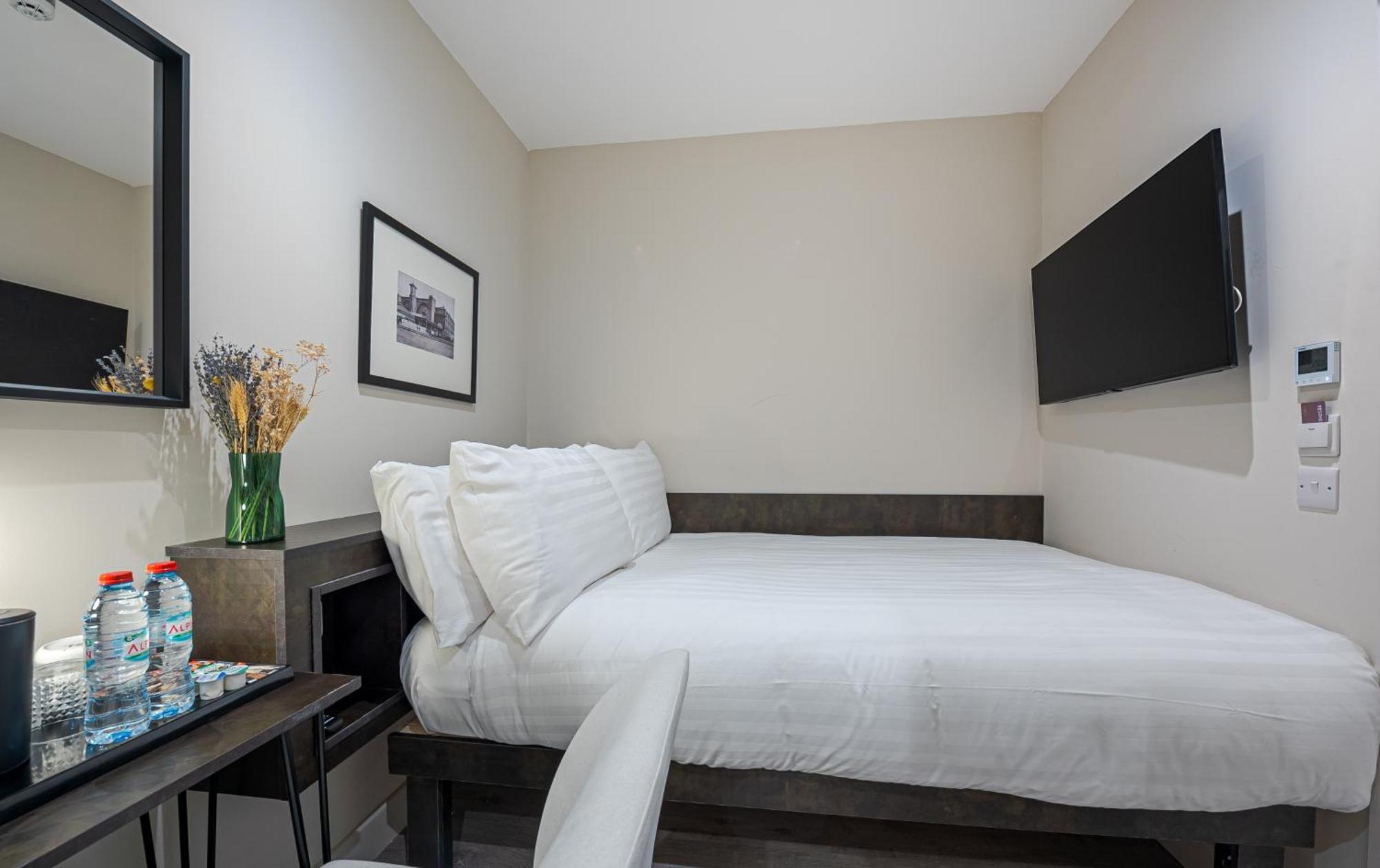 Budget Double Room without Window,1594951384:JPEG