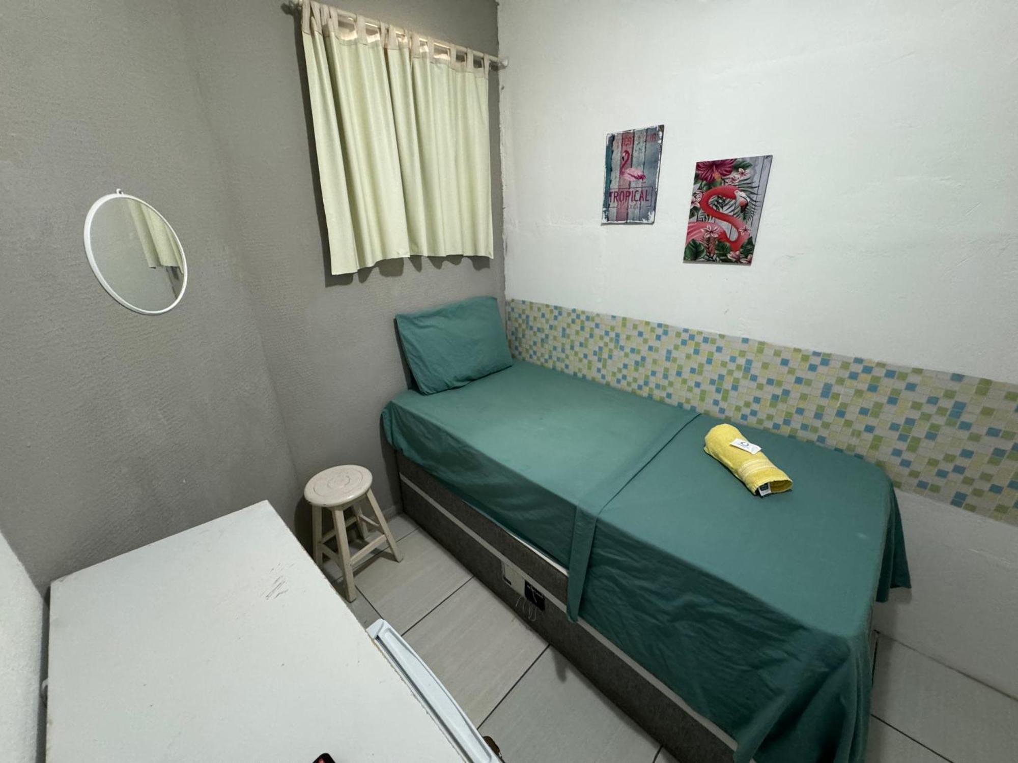 Small Single Room,1595455612:JPEG