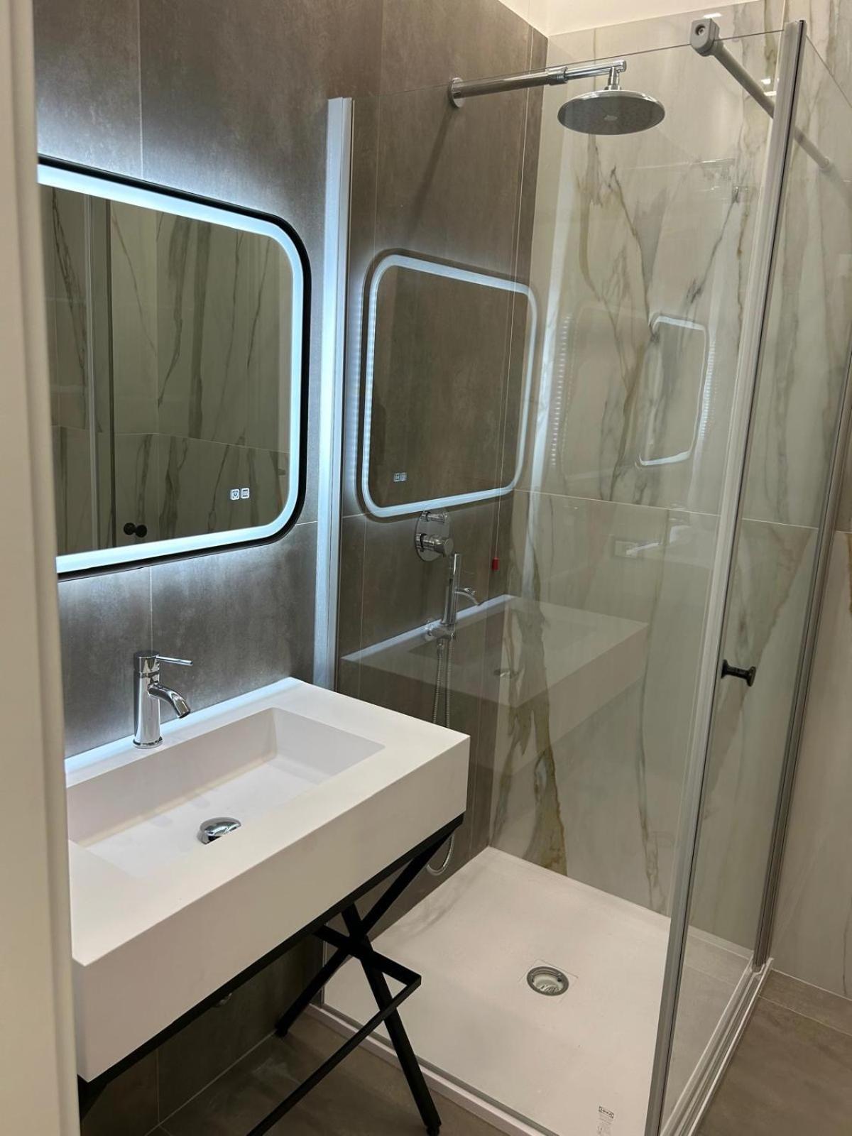 Double Room Private Bathroom