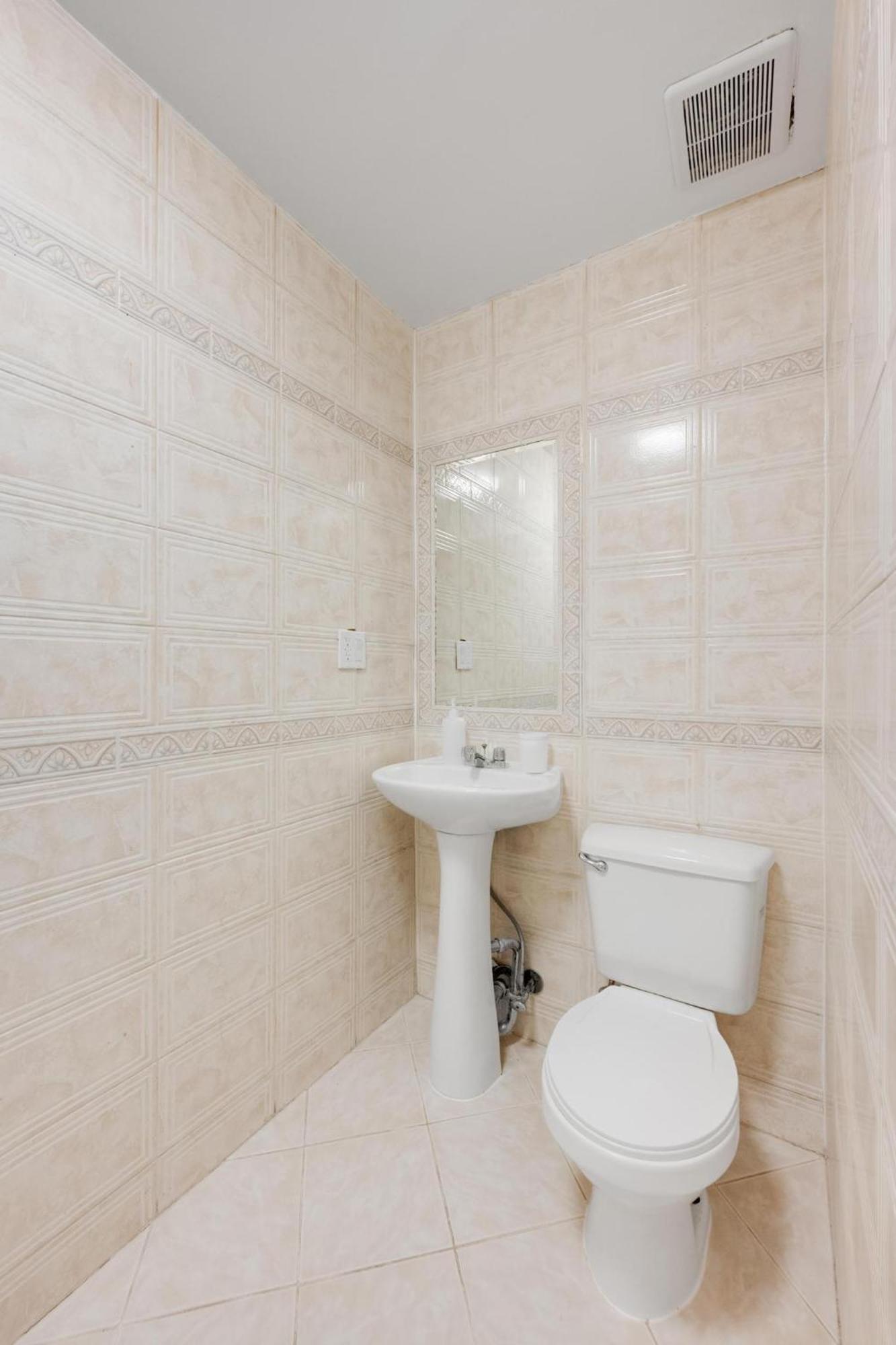 Double Room,1595818108:JPEG