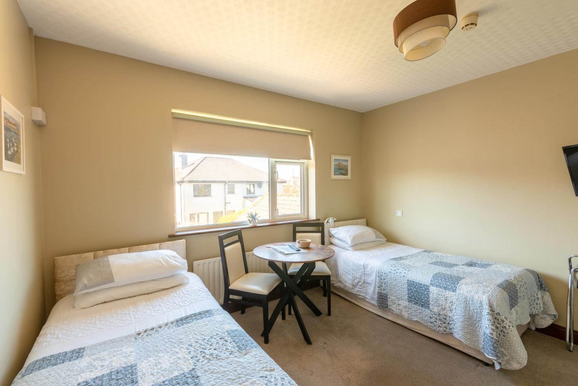 Double or Twin Room with Bathroom