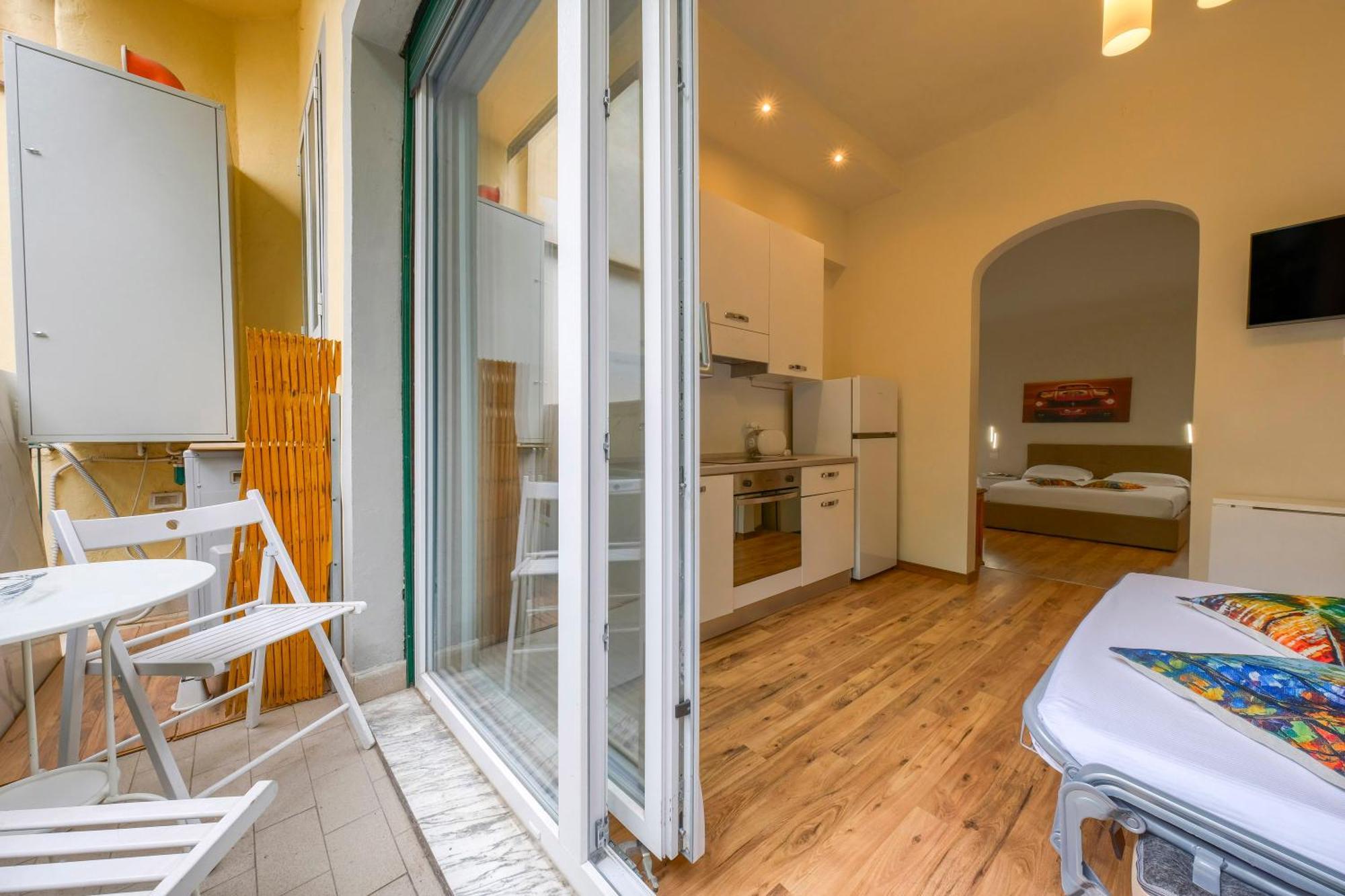 Deluxe King Suite