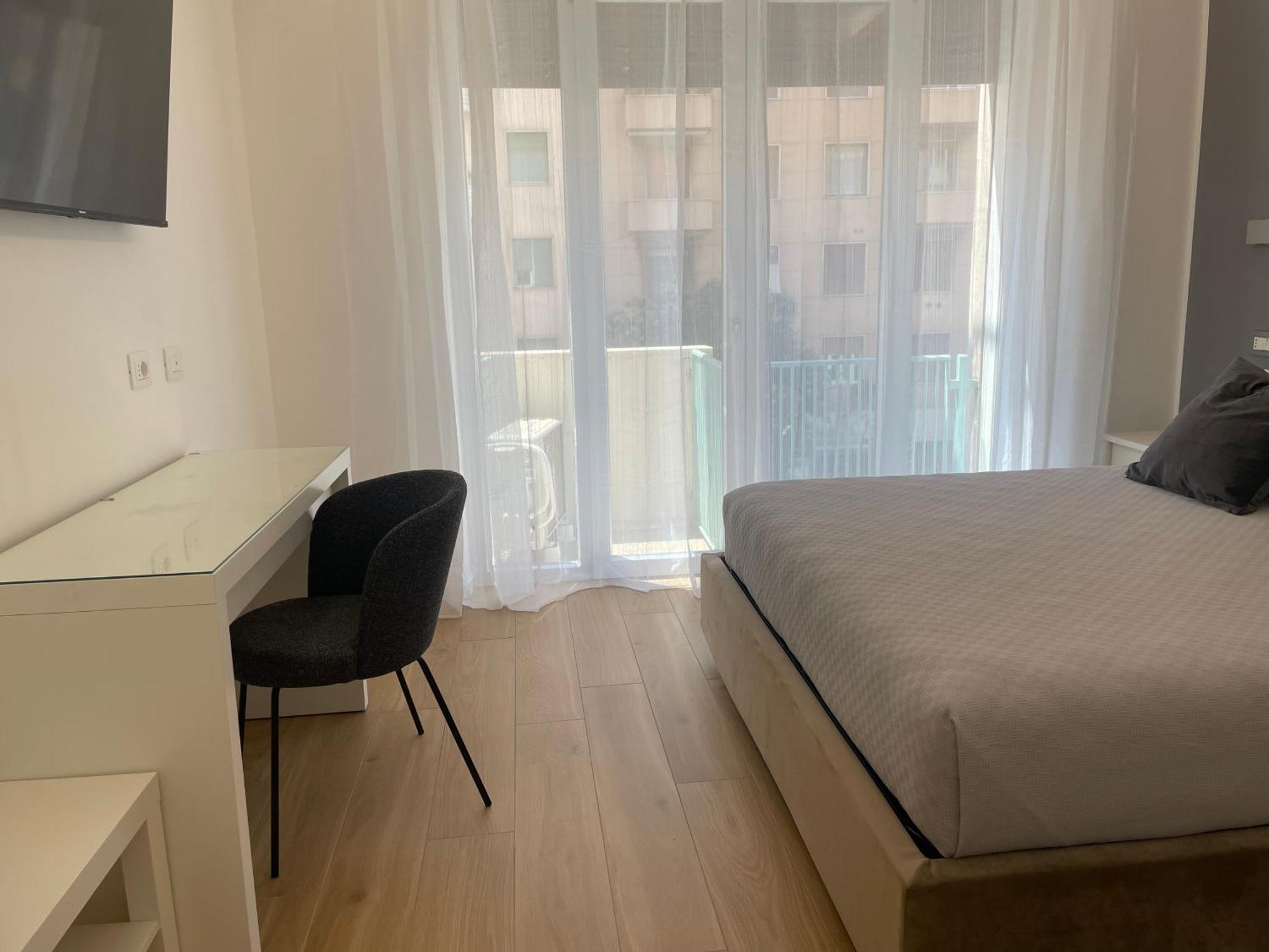 Double Room Private Bathroom