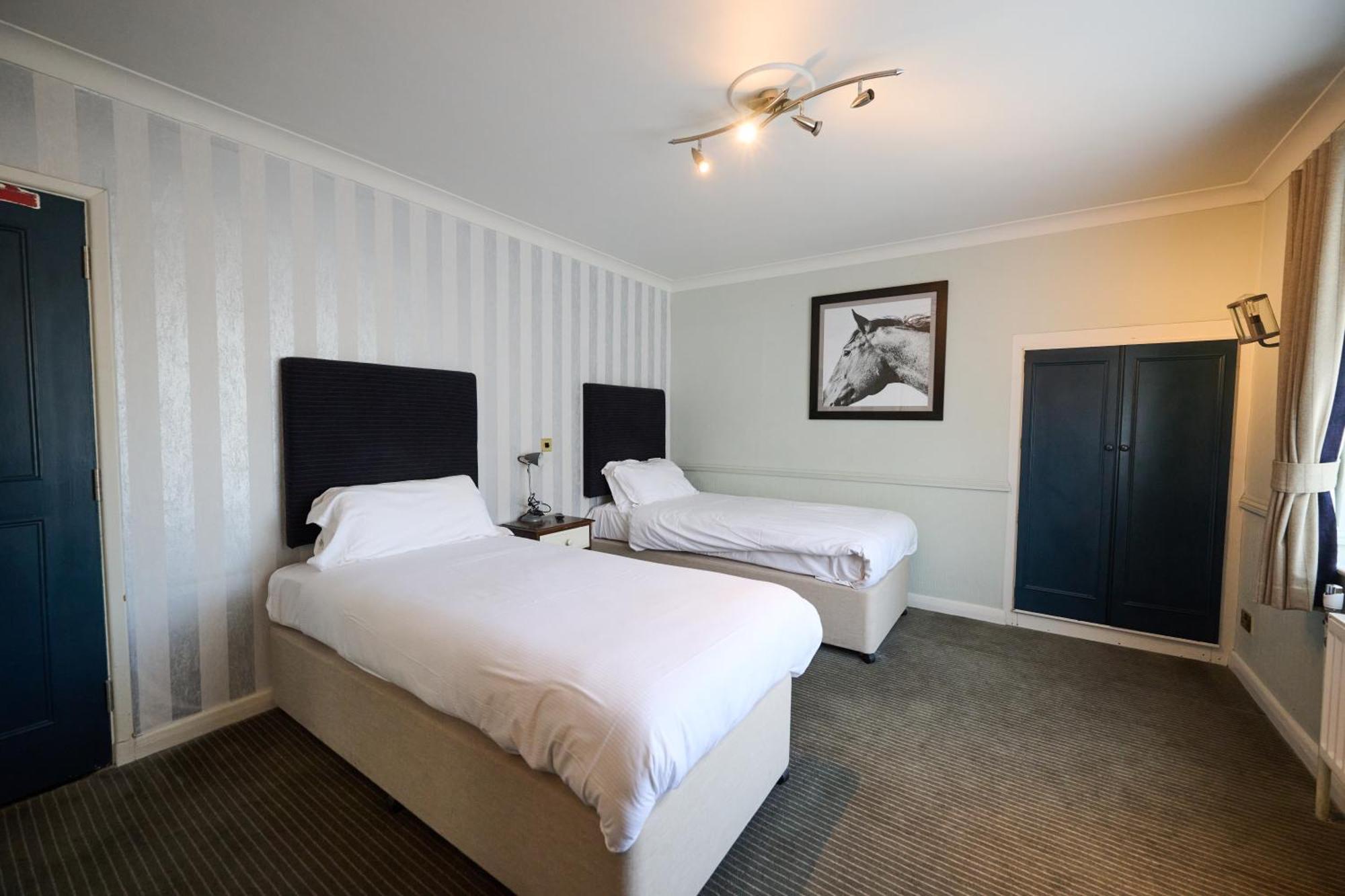 Double or Twin Room,1597603473:JPEG
