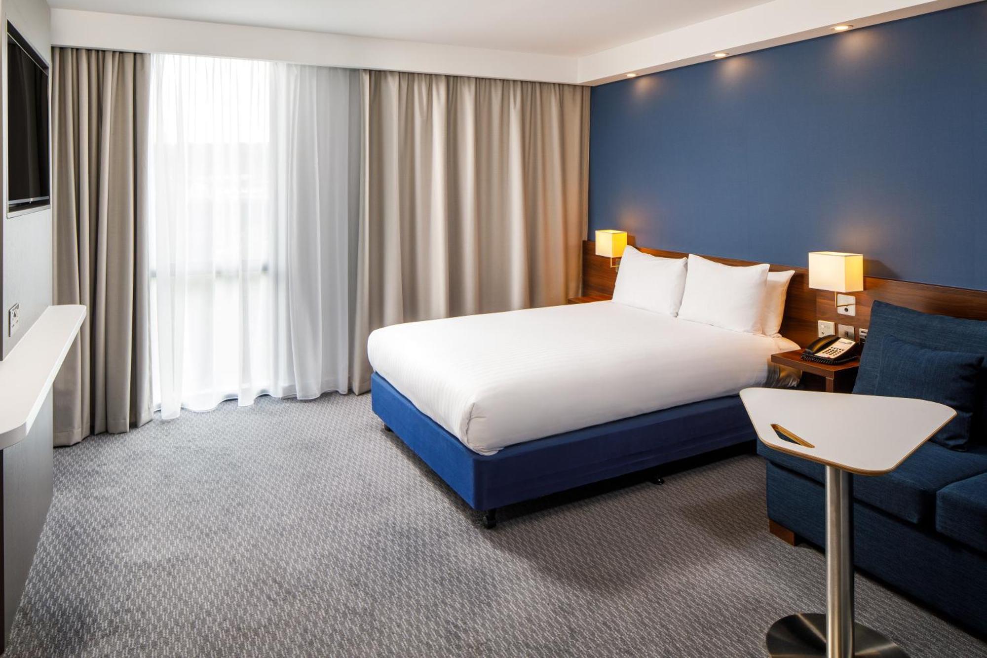 Double Room with Free Hot Breakfast - Accessible,1598924151:JPEG