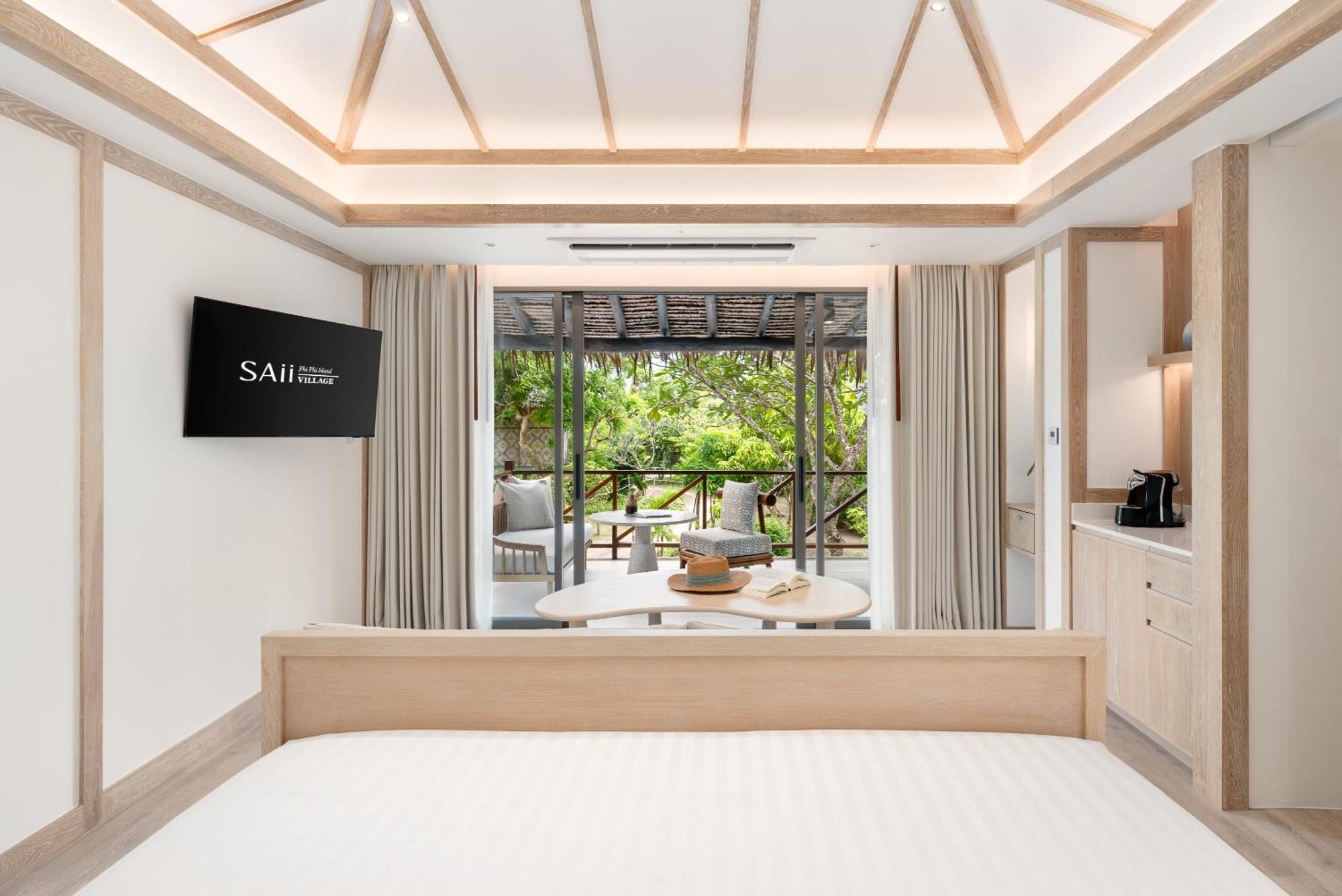 Deluxe Garden Villa 1 King