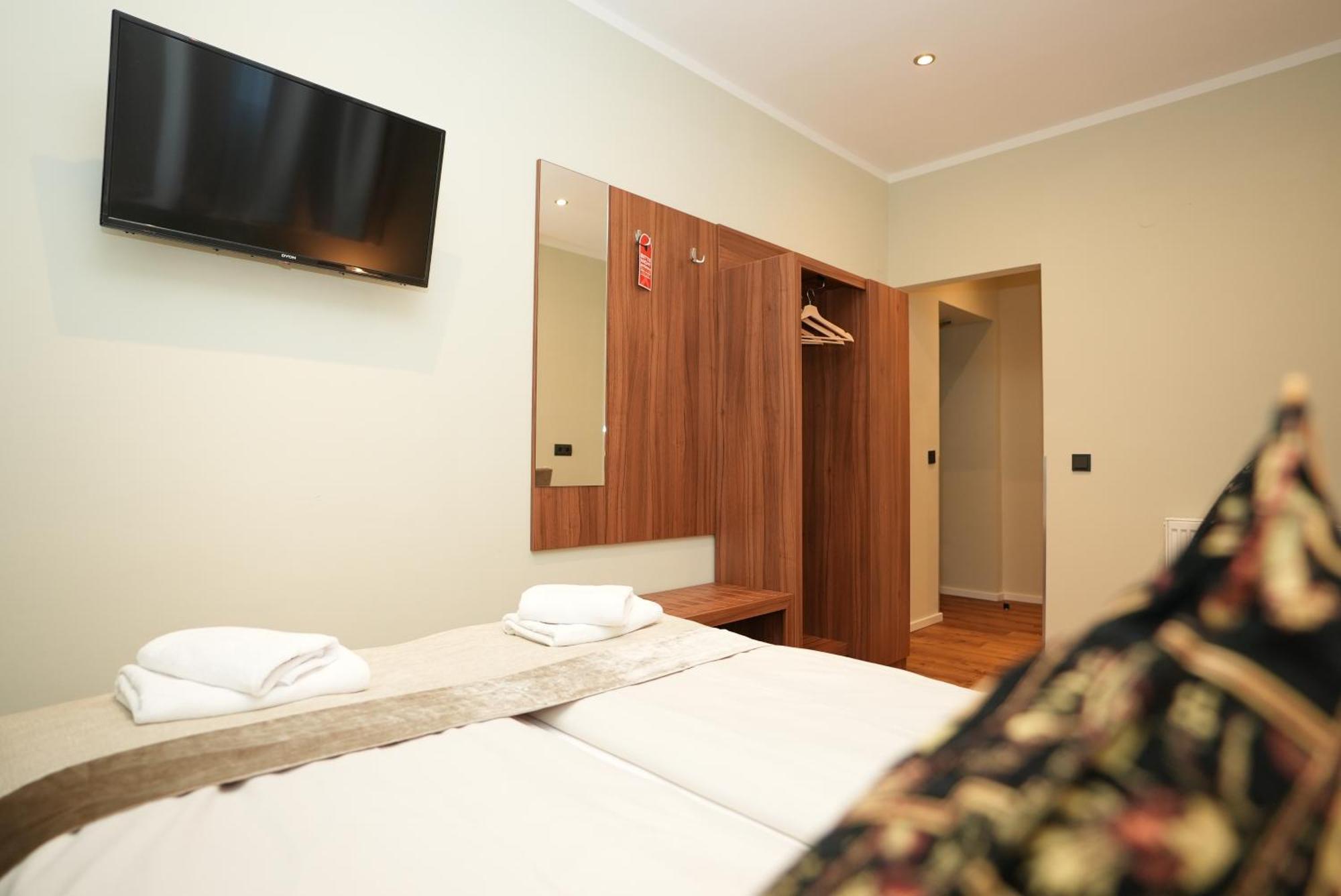 Budget Double Room Basement
