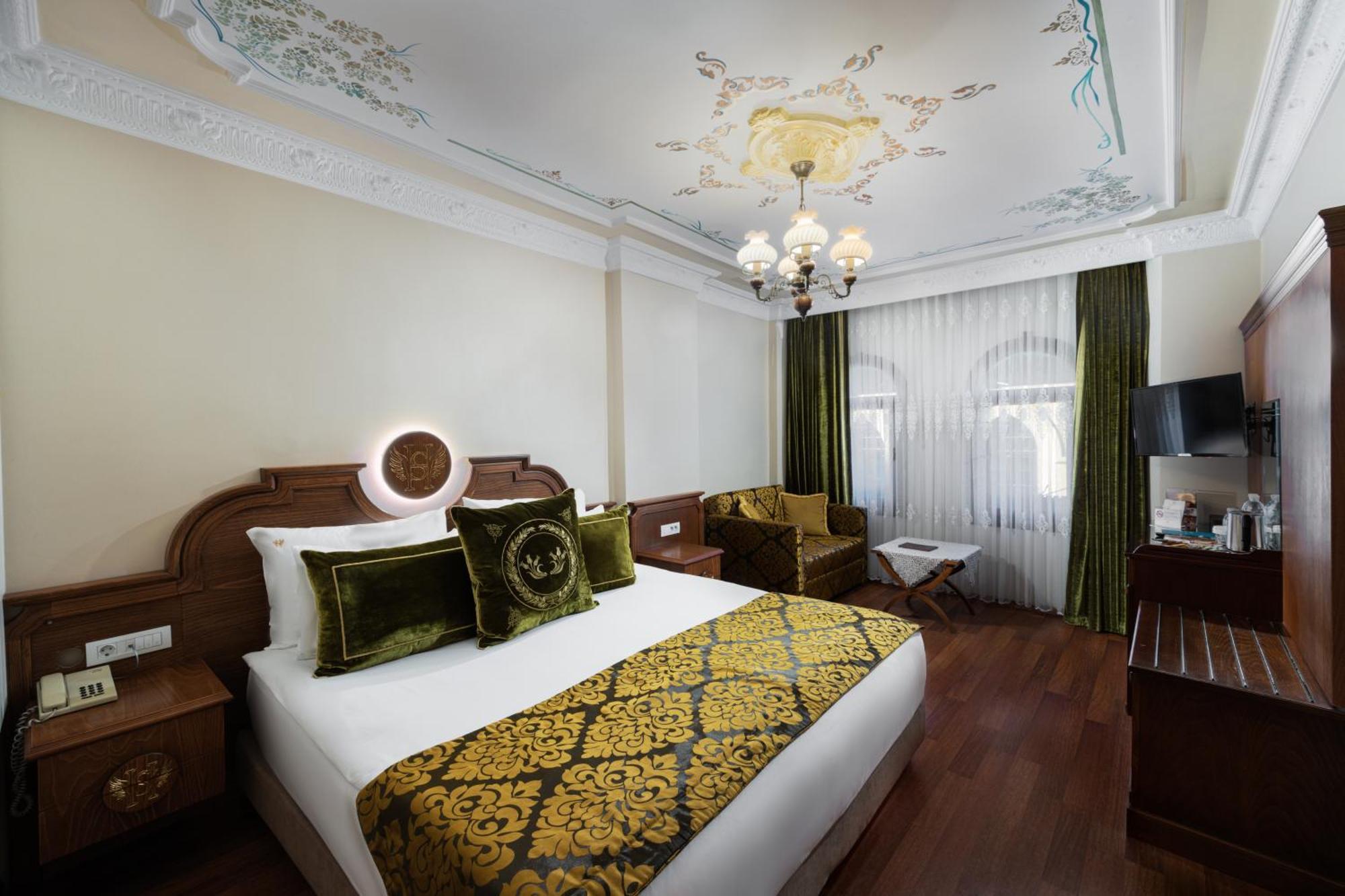 Superior Double Room,1600213337:JPEG