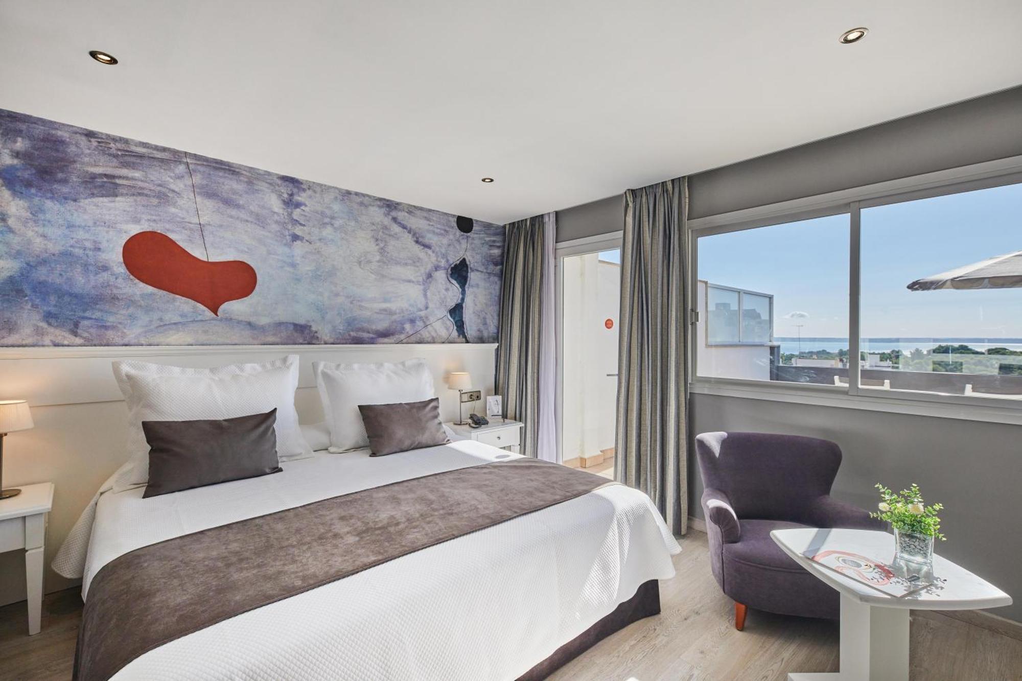 Deluxe Double or Twin Room with Sea View,1602950069:JPEG