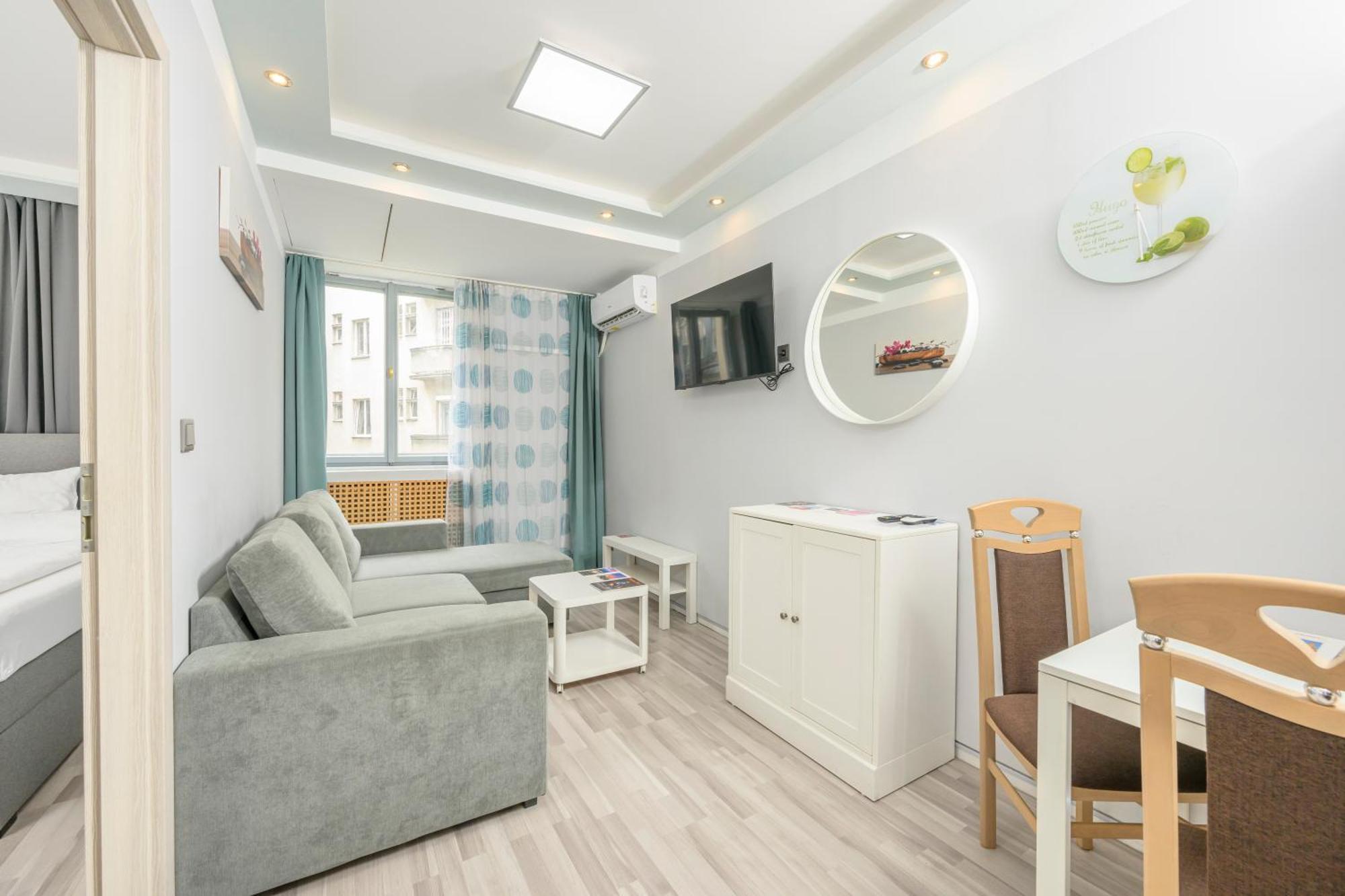 Deluxe Apartment