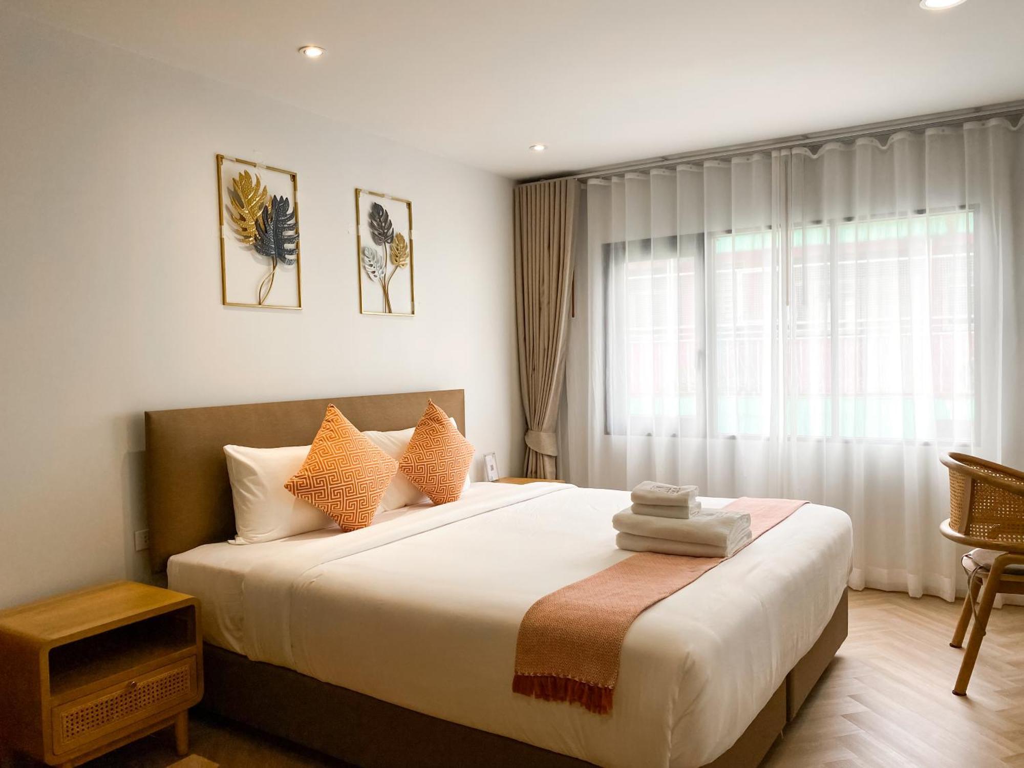 Deluxe King Suite