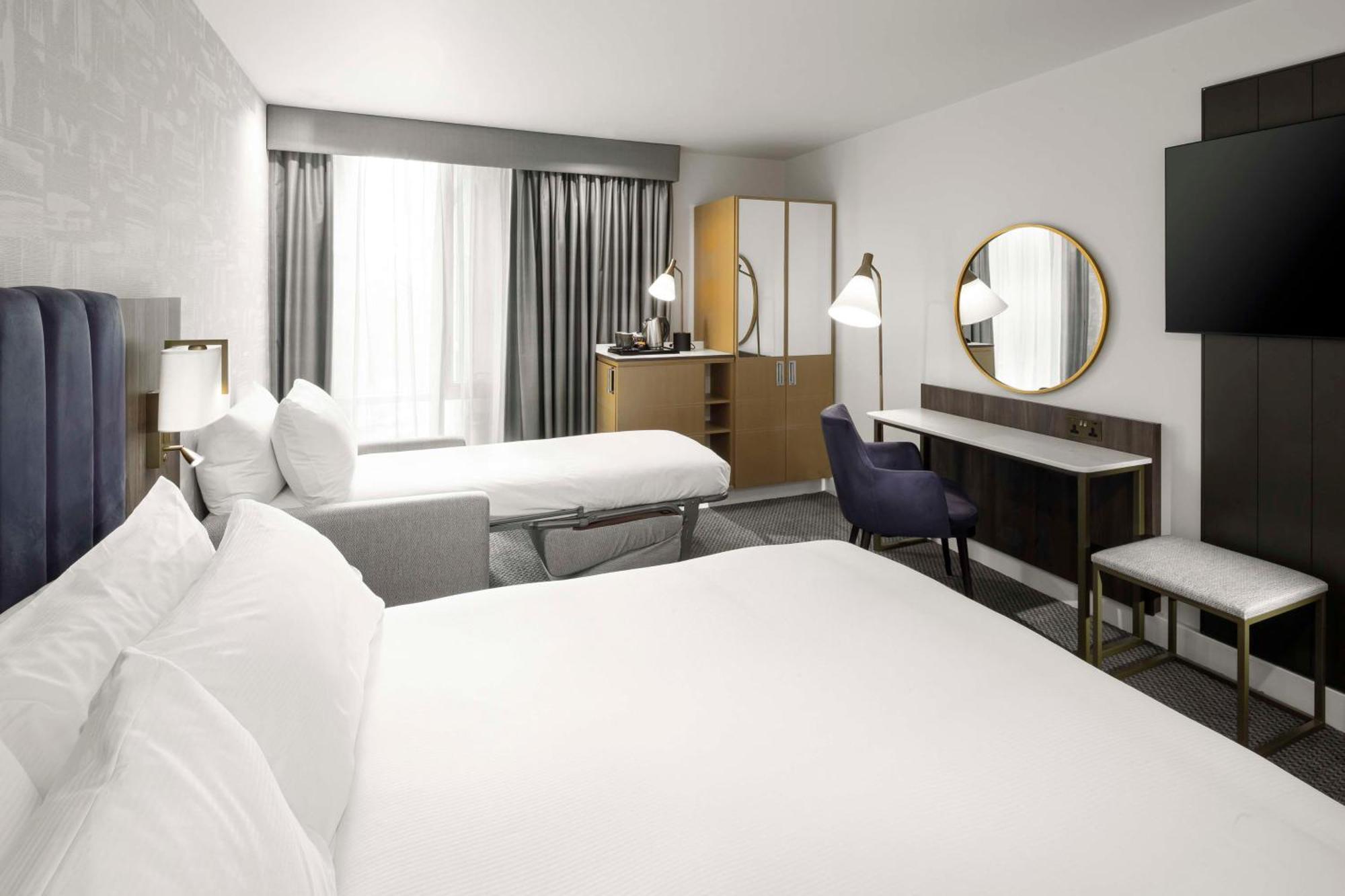 King Room Sofa Bed Disability Access