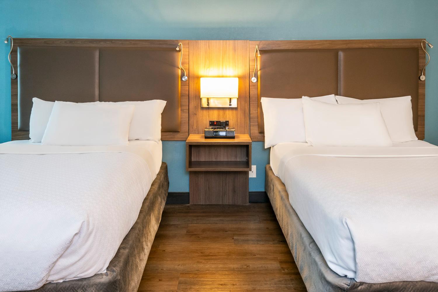 Quadruple Room with Two Queen Beds - Non Smoking,1604074091:JPEG