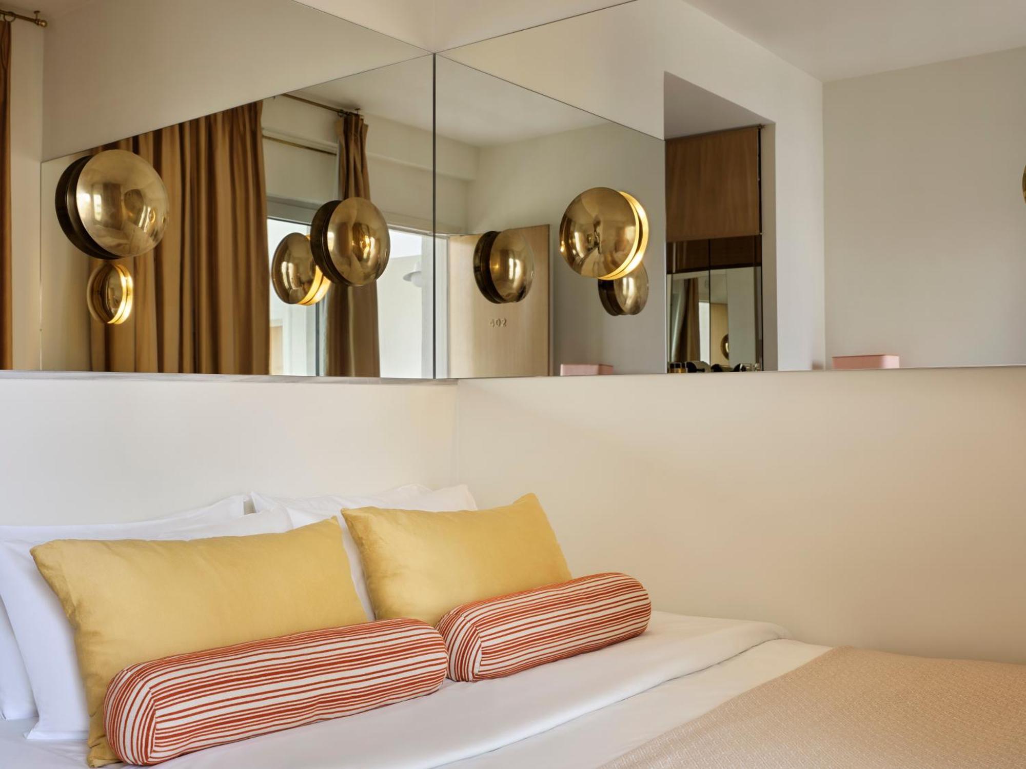 Cozy Room,1612546930:JPEG
