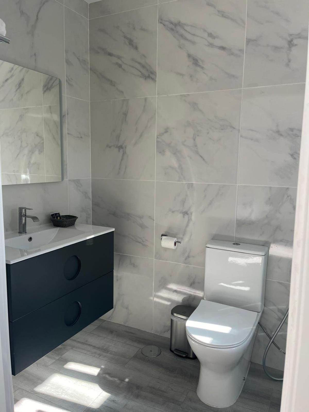 Double Room Private Bathroom