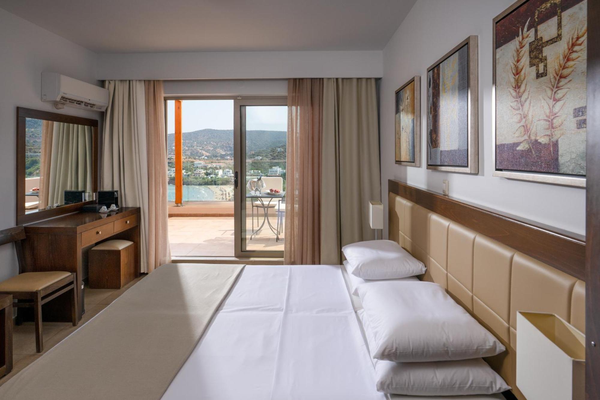 Suite with Sea View,1605376129:JPEG