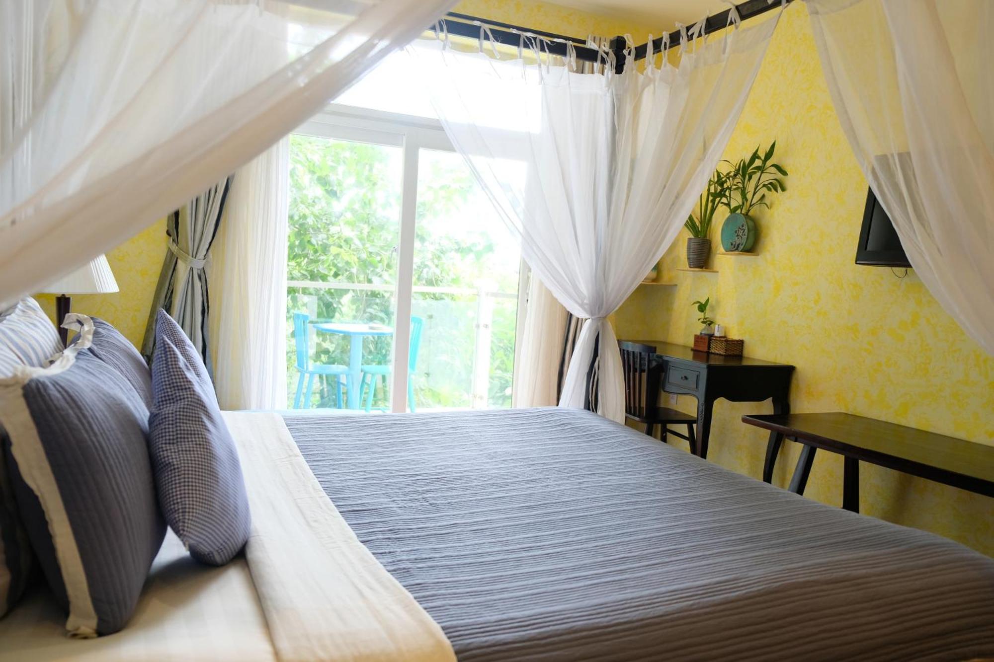 Doppelzimmer mit Poolblick