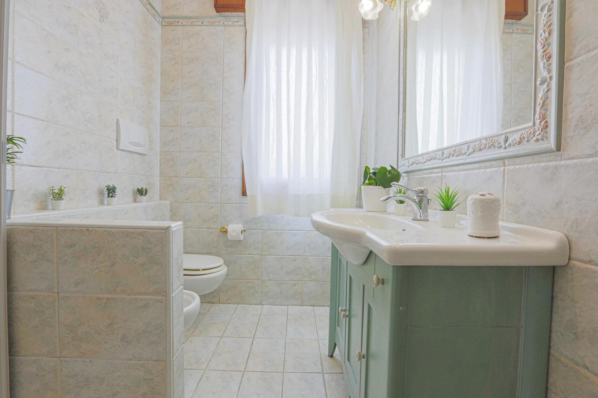 Camera Singola Standard con Bagno in Comune