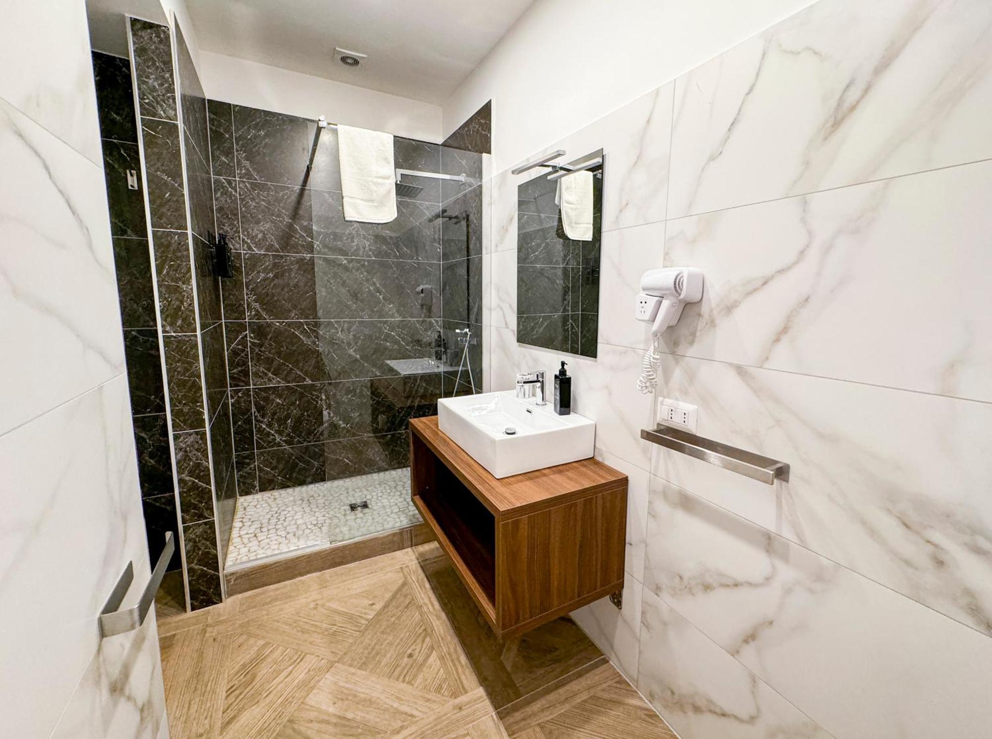Standard Double Room,1489259683:JPEG
