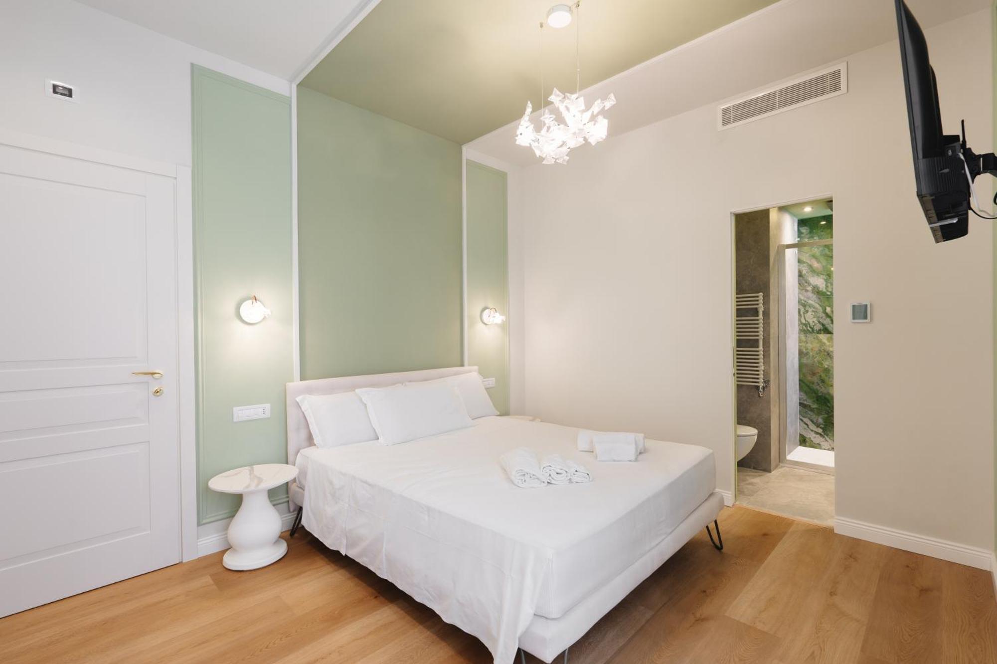 Double Room,1606854811:JPEG