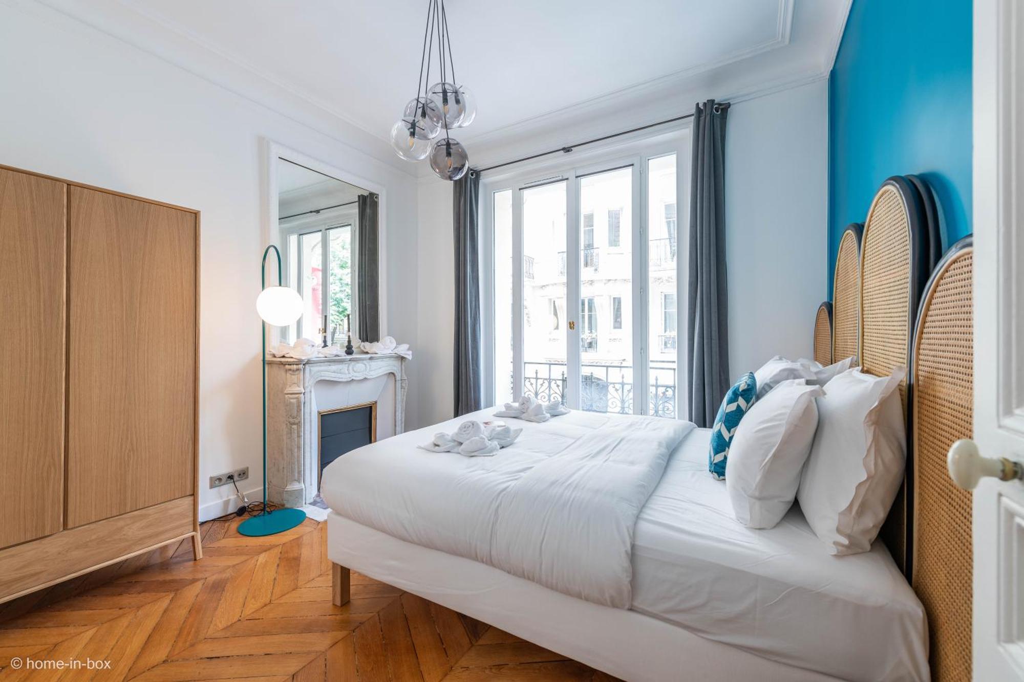 One-Bedroom Apartment City View