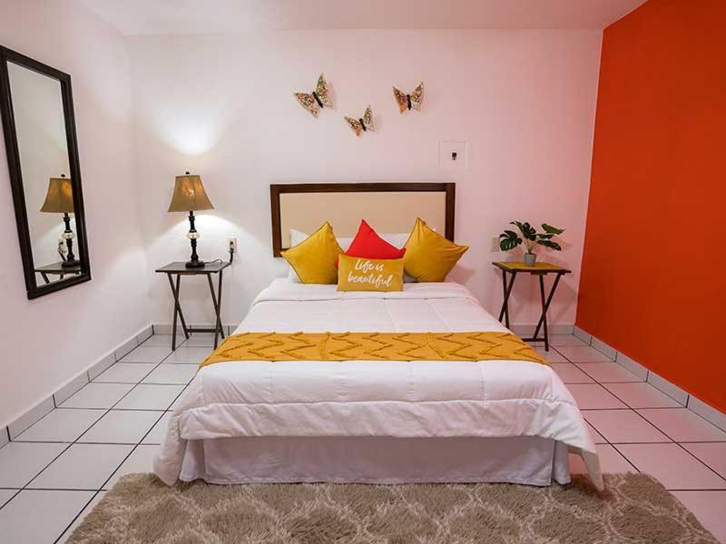 Boulevard Room