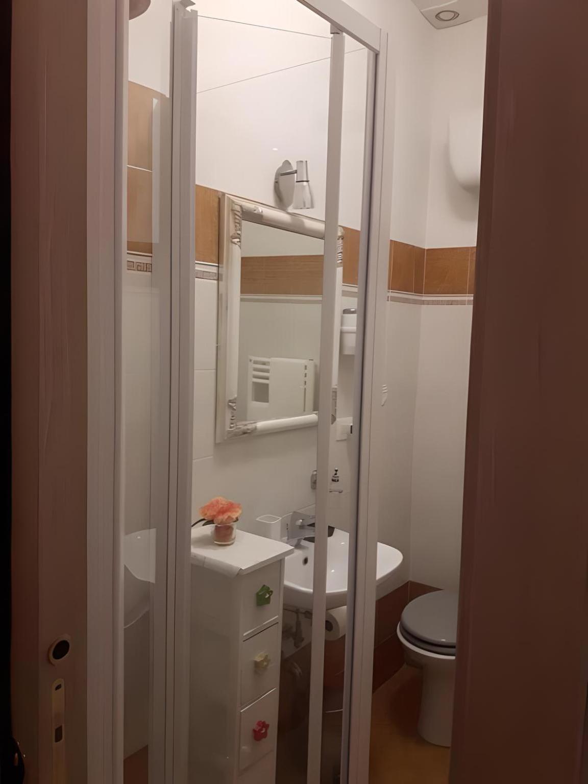 Triple Room,1611448929:JPEG