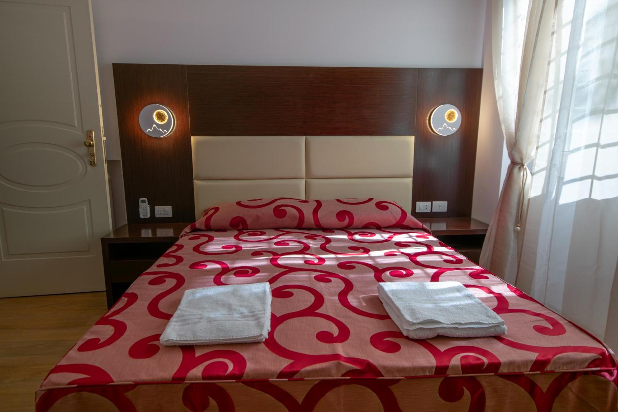 Single Room Private Bathroom
