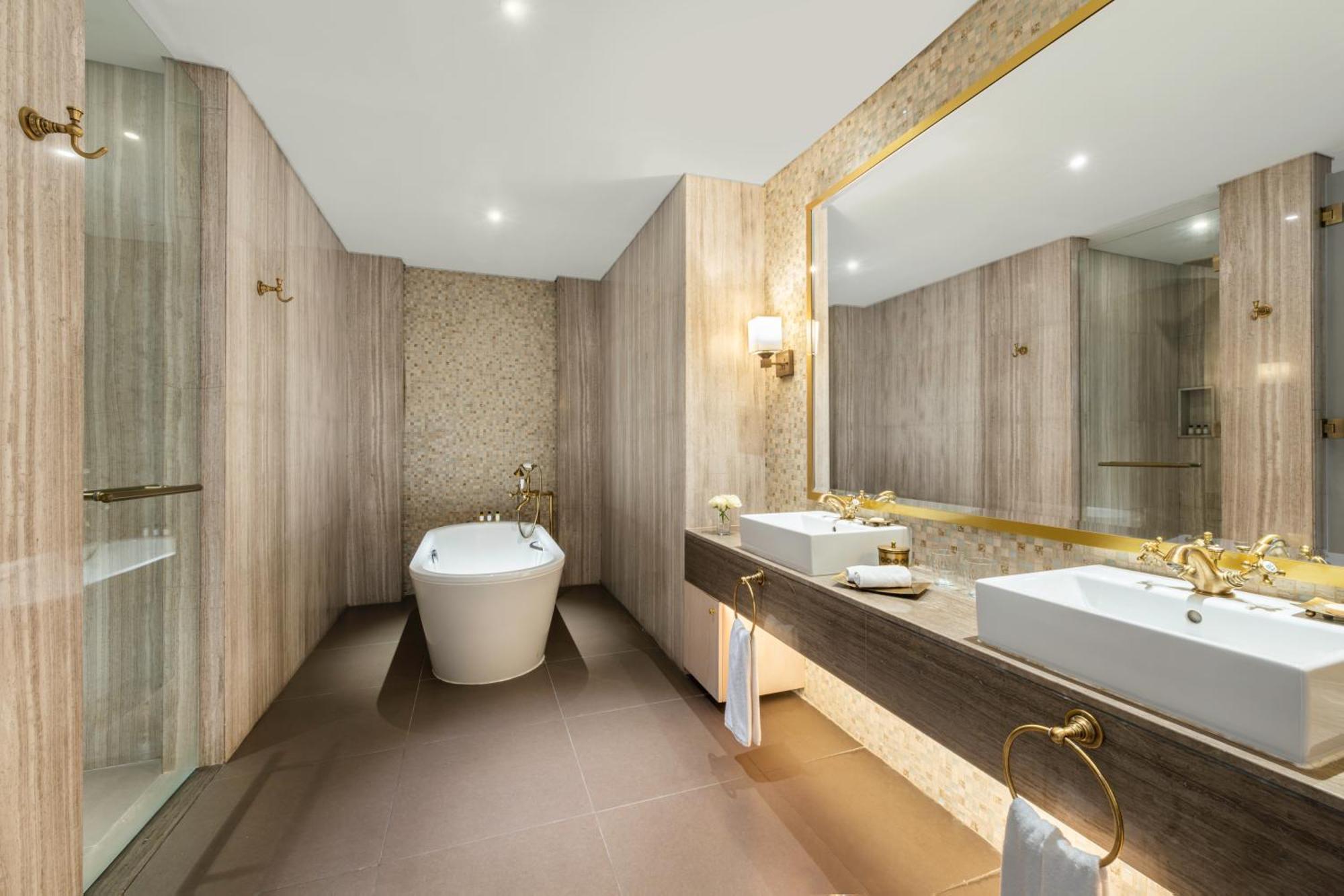 Junior Suite,1615403498:JPEG