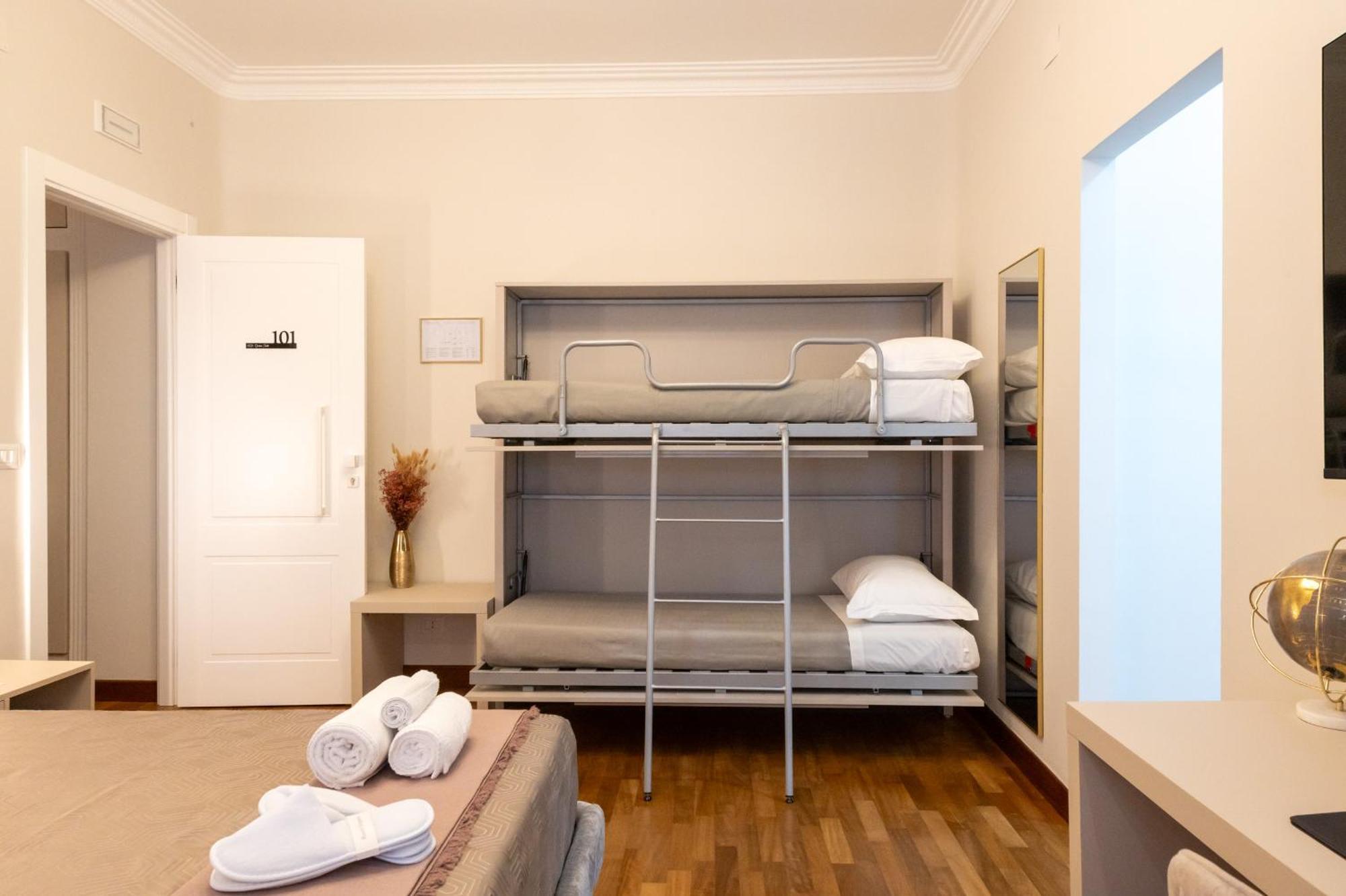 Deluxe Quadruple Room