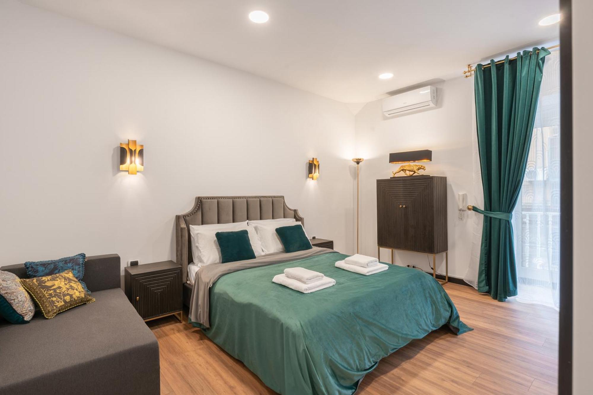 Two-Bedroom Deluxe Apartment