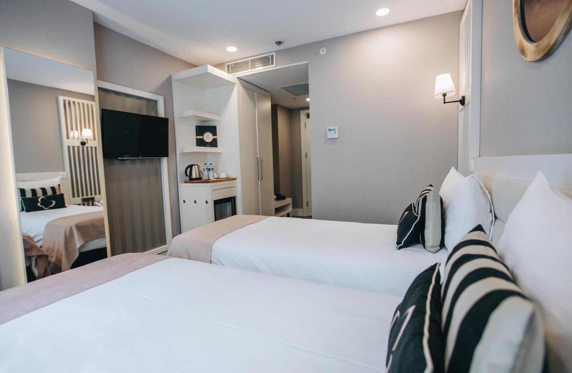 Twin Room Bathroom