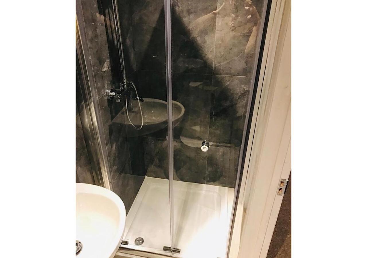 Double Room with Private Bathroom,1621456091:JPEG