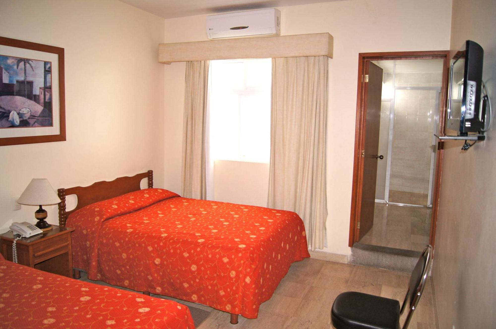 Triple Room,1620598061:JPEG