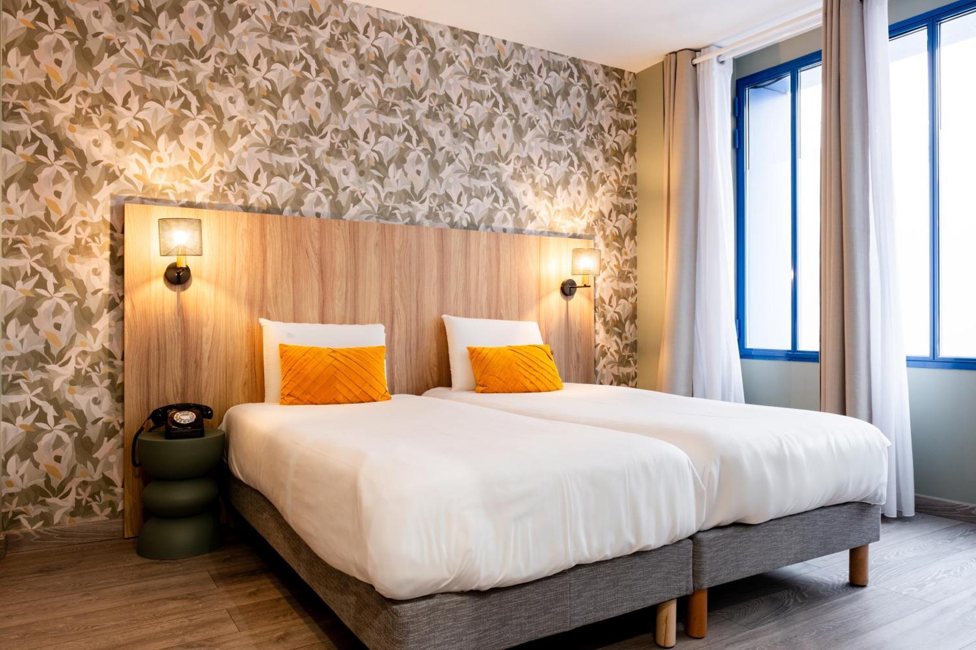 Superior Room 2 Single Beds