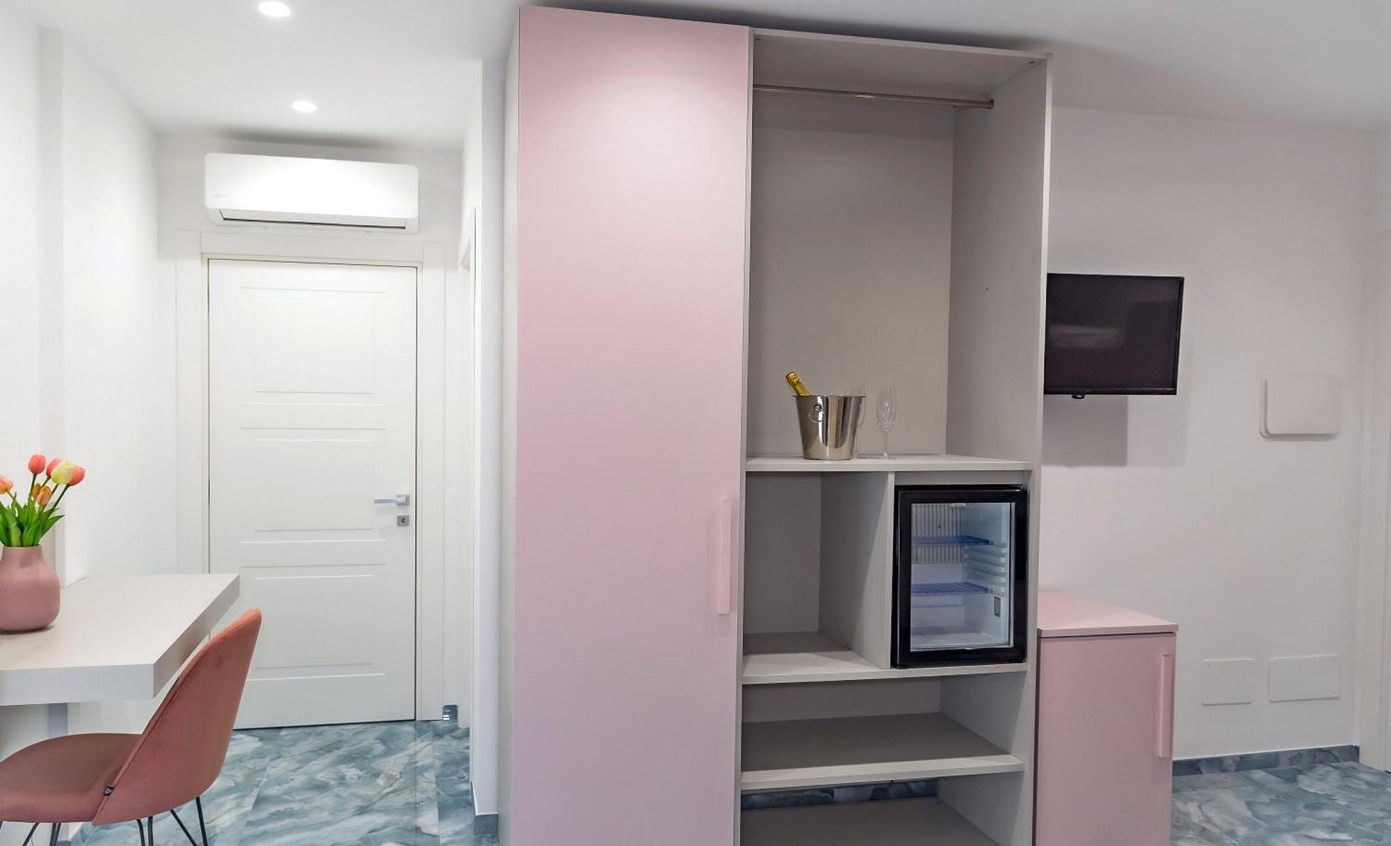 Quadruple Room with Balcony,1622781044:JPEG